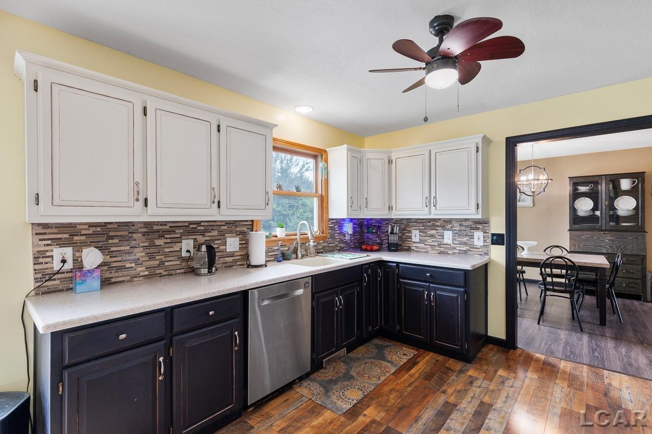 1099 Codling, Adrian, MI 49221 — Photo 13