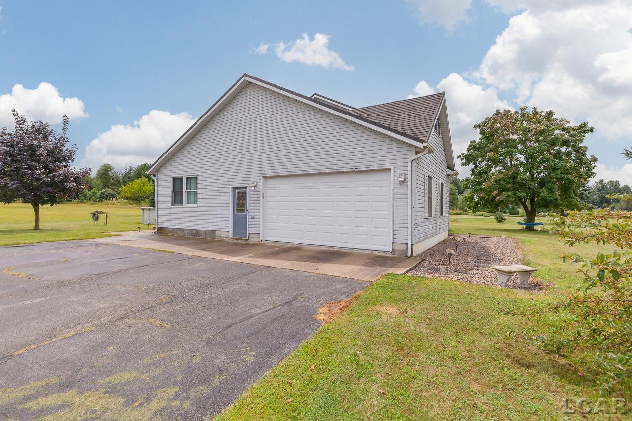 1099 Codling, Adrian, MI 49221 — Photo 39