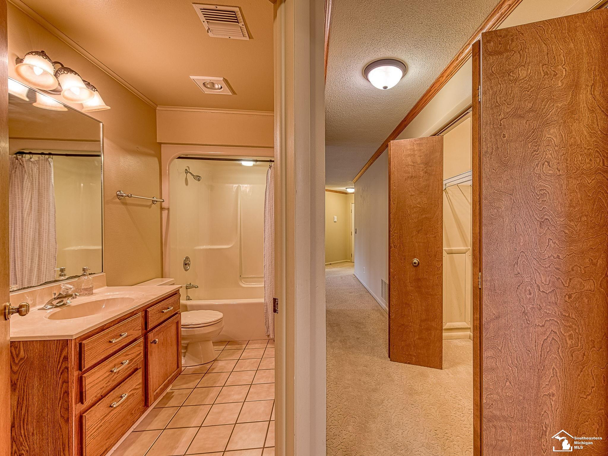 5840 E Dunbar, 10, Monroe, MI 48161 — Photo 28