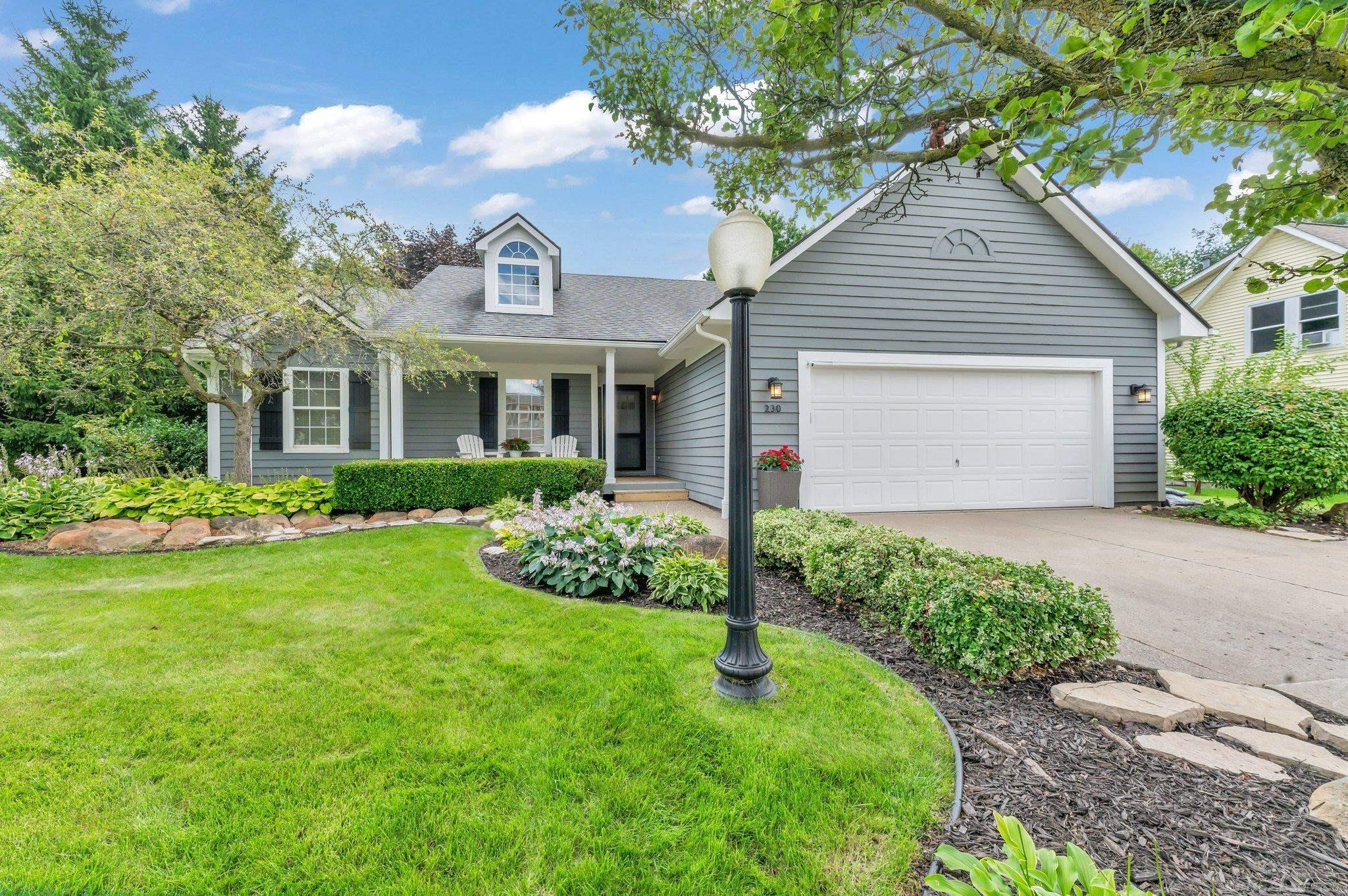 230 Oxford Lake Drive, Oxford, MI 48371 — front exterior