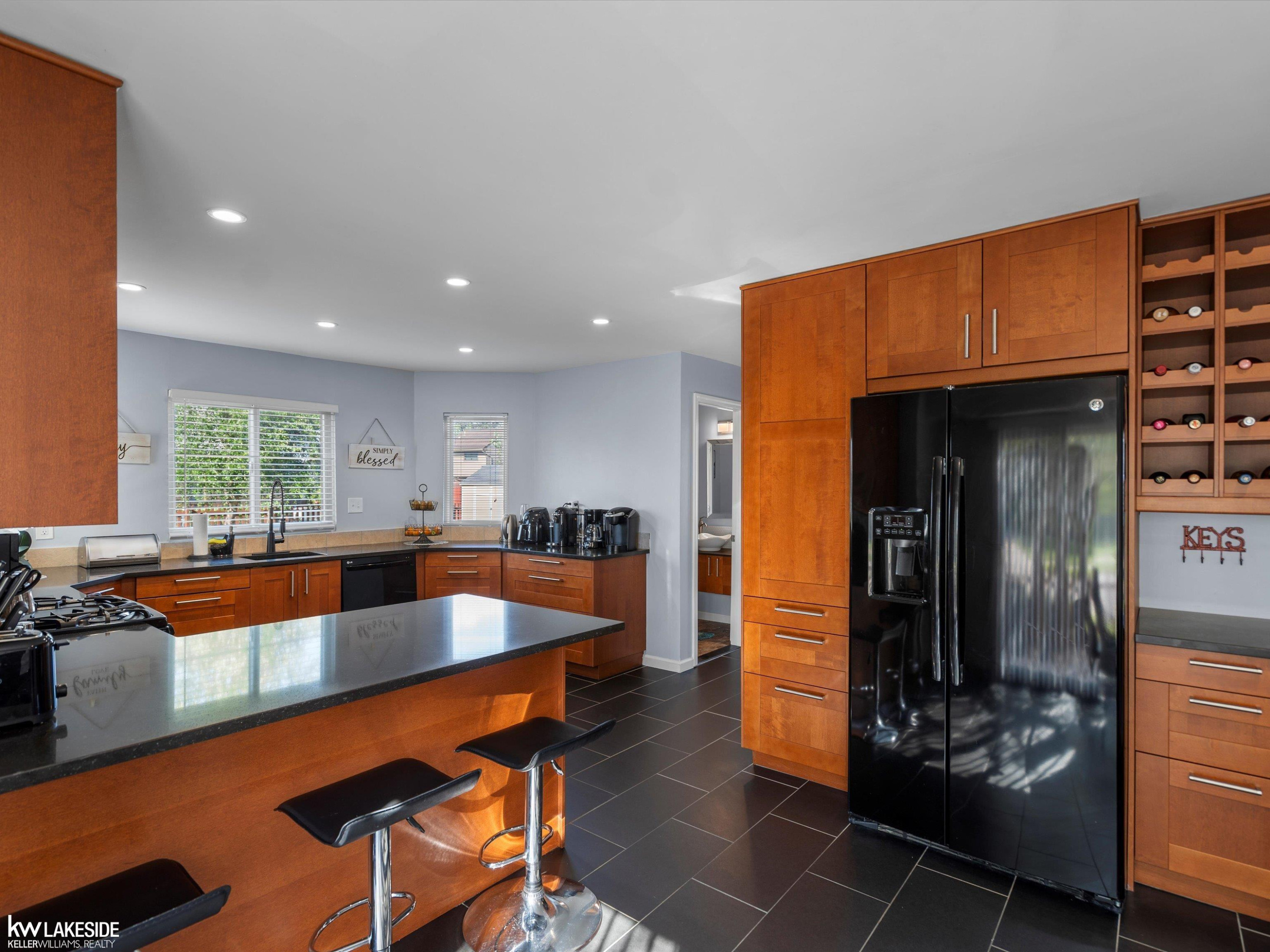 44820 Fair Oaks Drive, Canton, MI 48187 — Photo 17