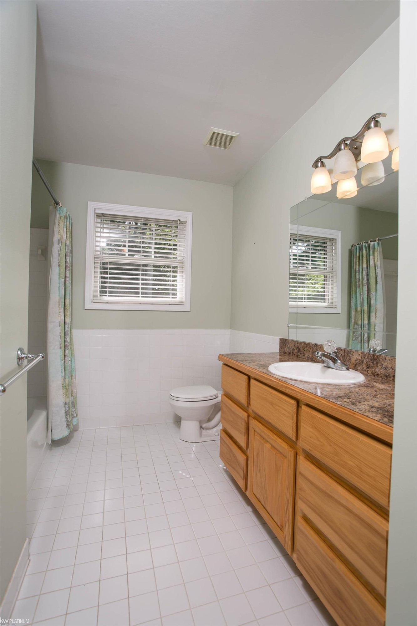 6584 Black River Drive, MI 48032 — Photo 13
