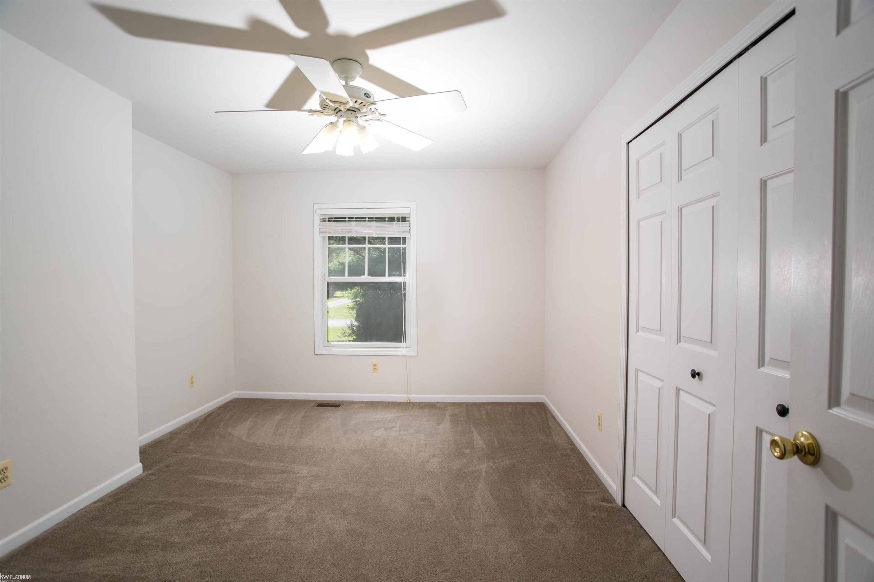6584 Black River Drive, MI 48032 — Photo 14