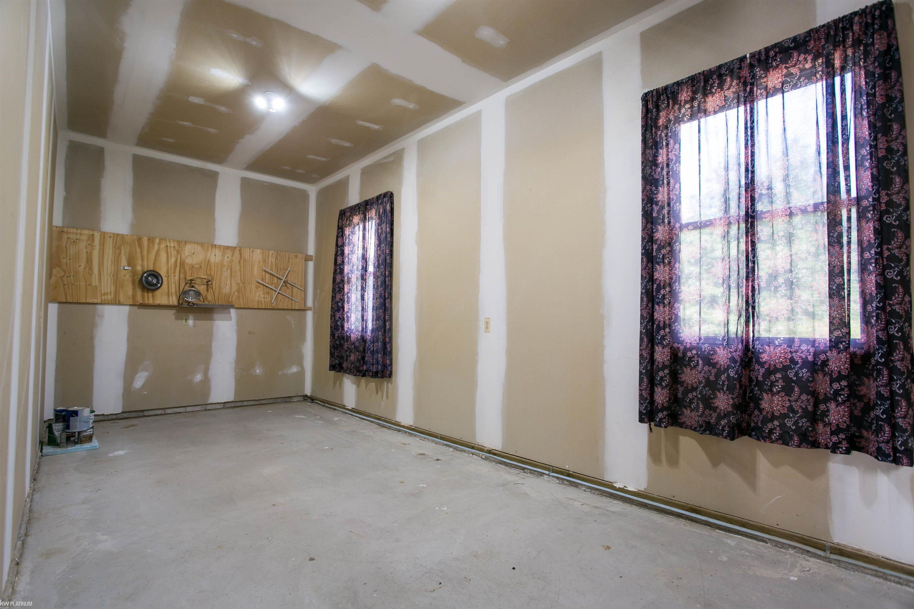 6584 Black River Drive, MI 48032 — Photo 20