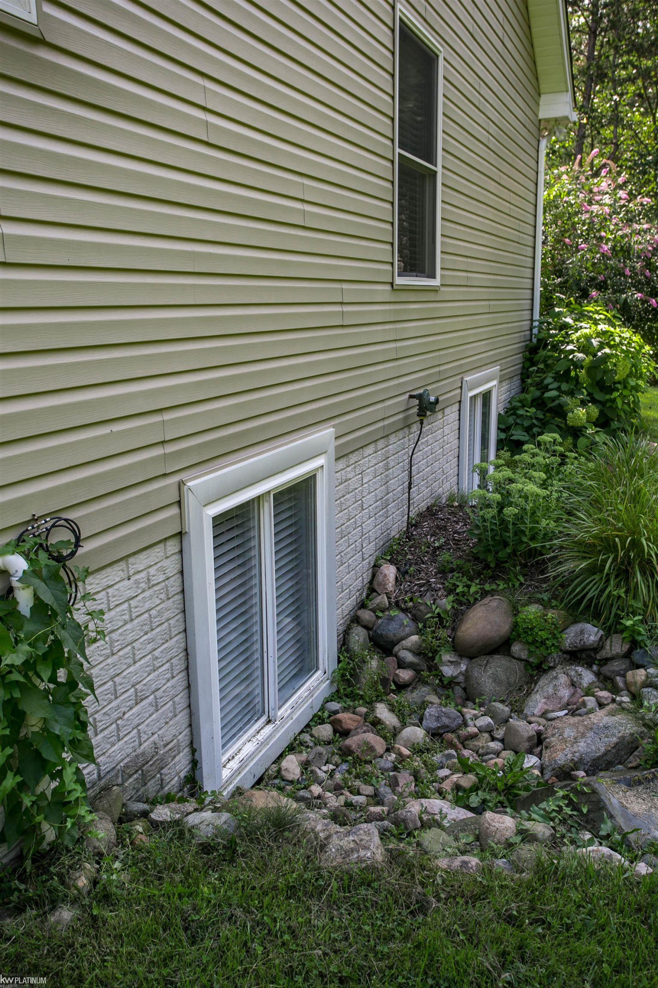 6584 Black River Drive, MI 48032 — Photo 22