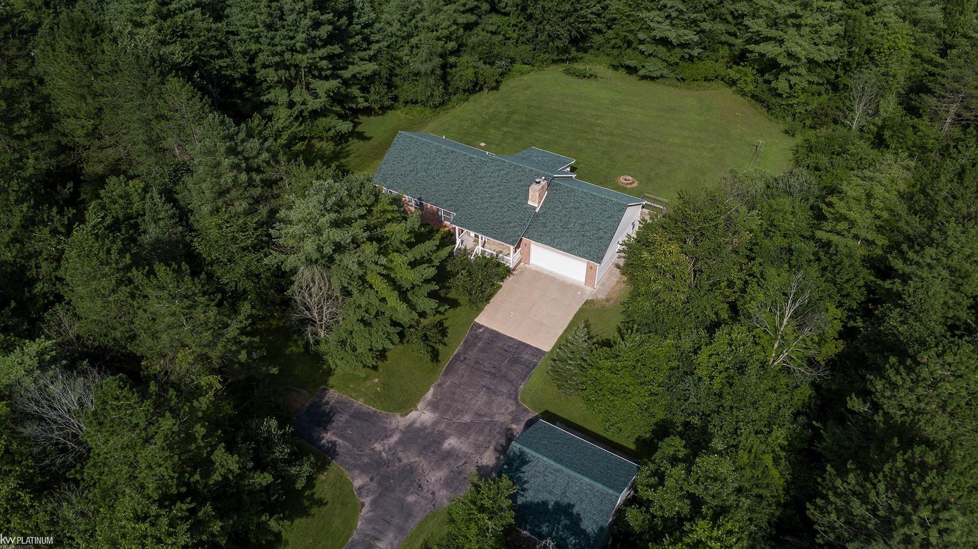6584 Black River Drive, MI 48032 — Photo 31