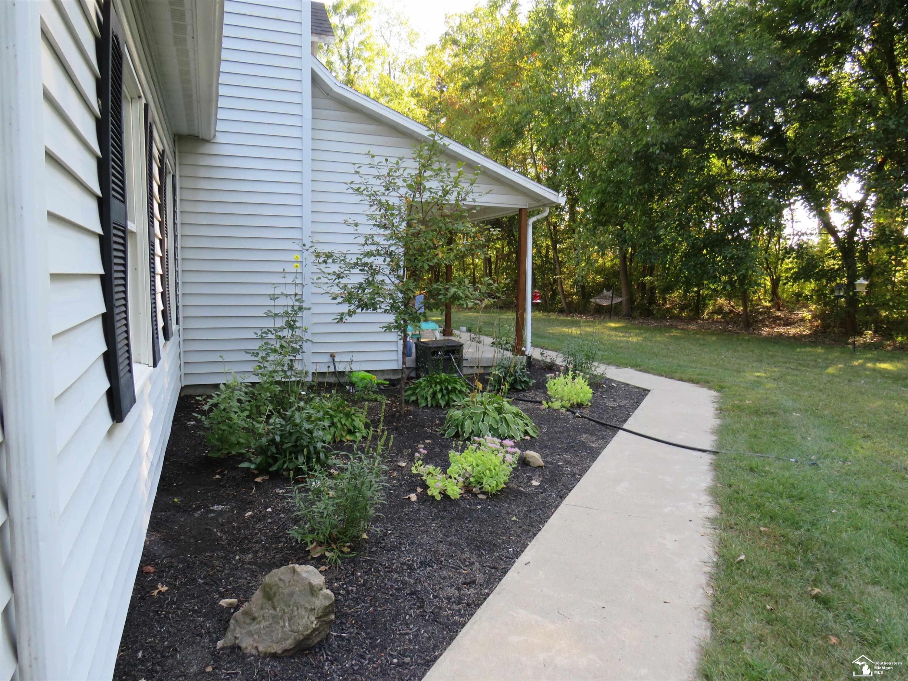5825 Bacon Road, Petersburg, MI 49270 — Photo 5