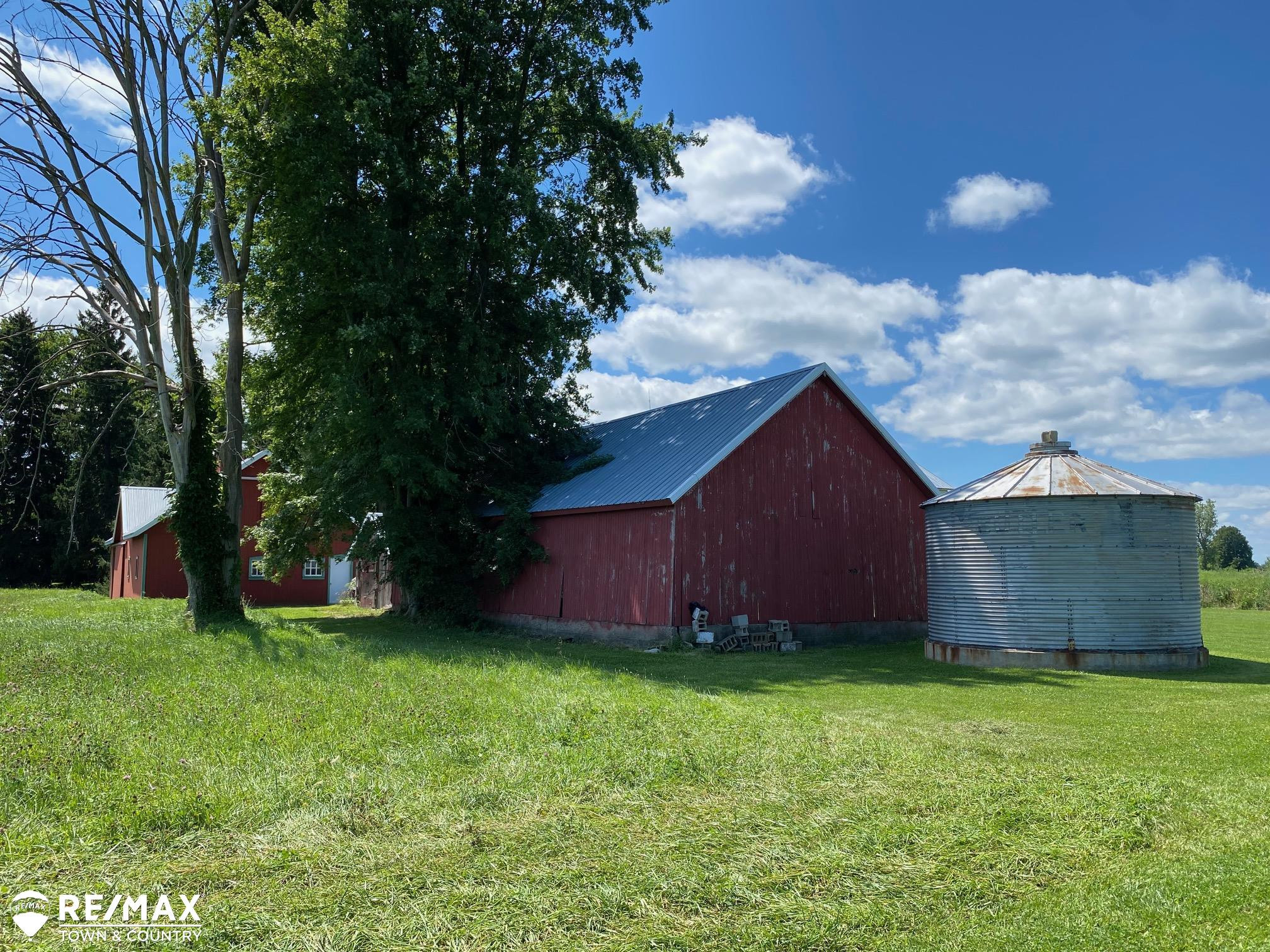 4989 Peck, North Branch, MI 48461 — Photo 32