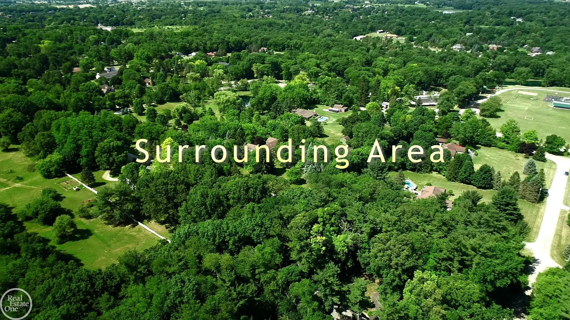 8401 Pine Knoll Drive, MI 48065 — Photo 3