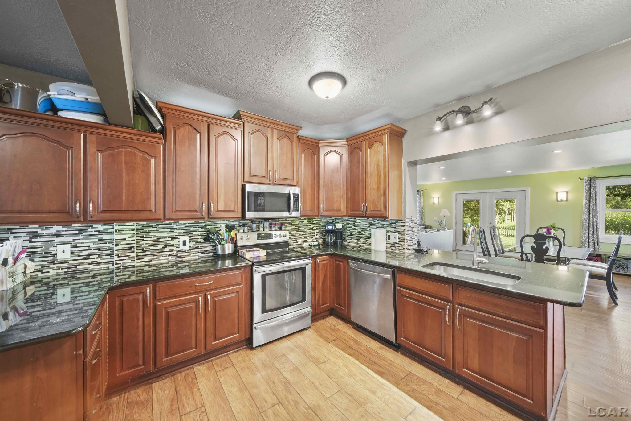 204 Franklin, Blissfield, MI 49228 — Photo 8