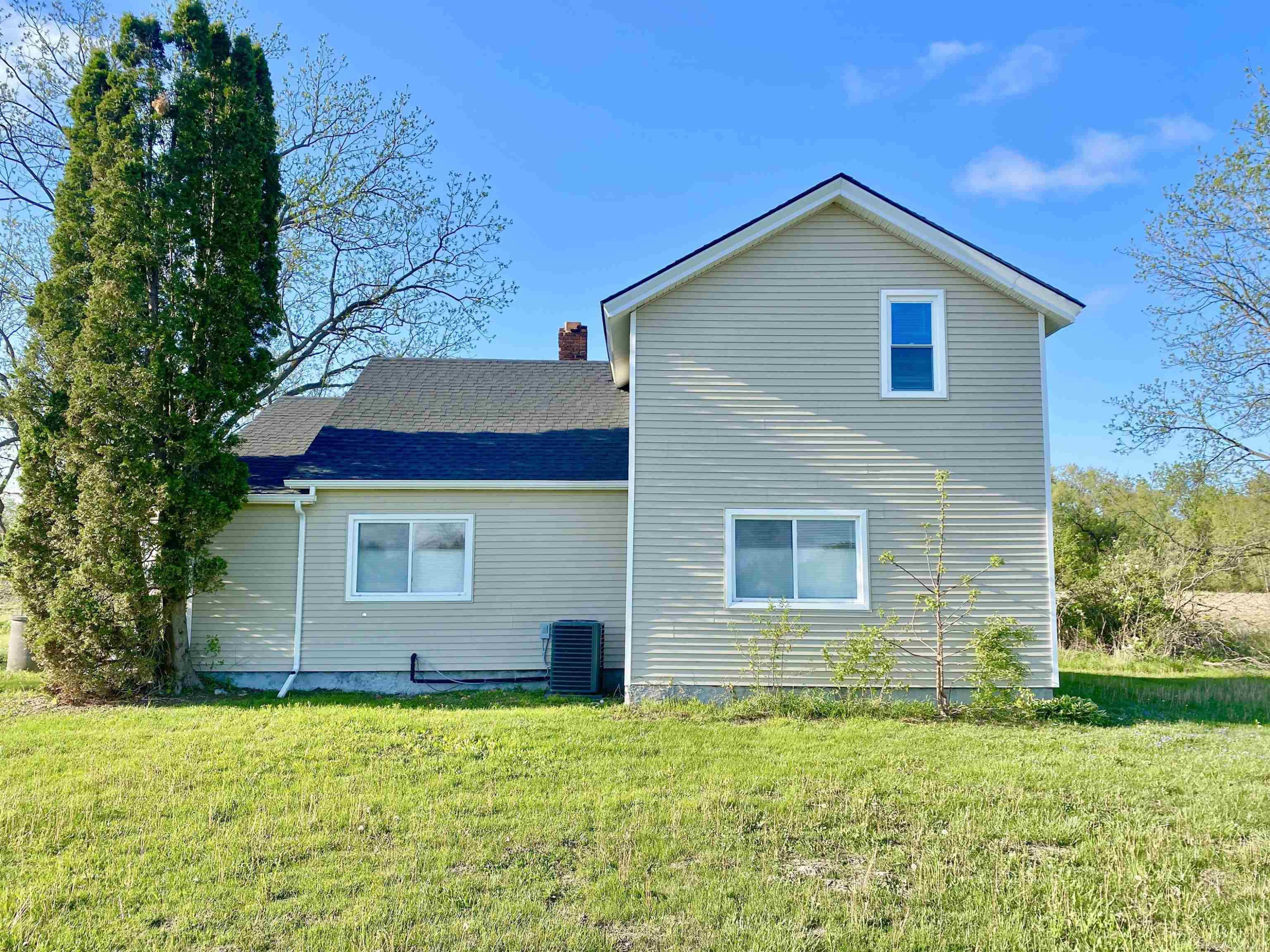 21420 32 Mile Road, MI — front exterior