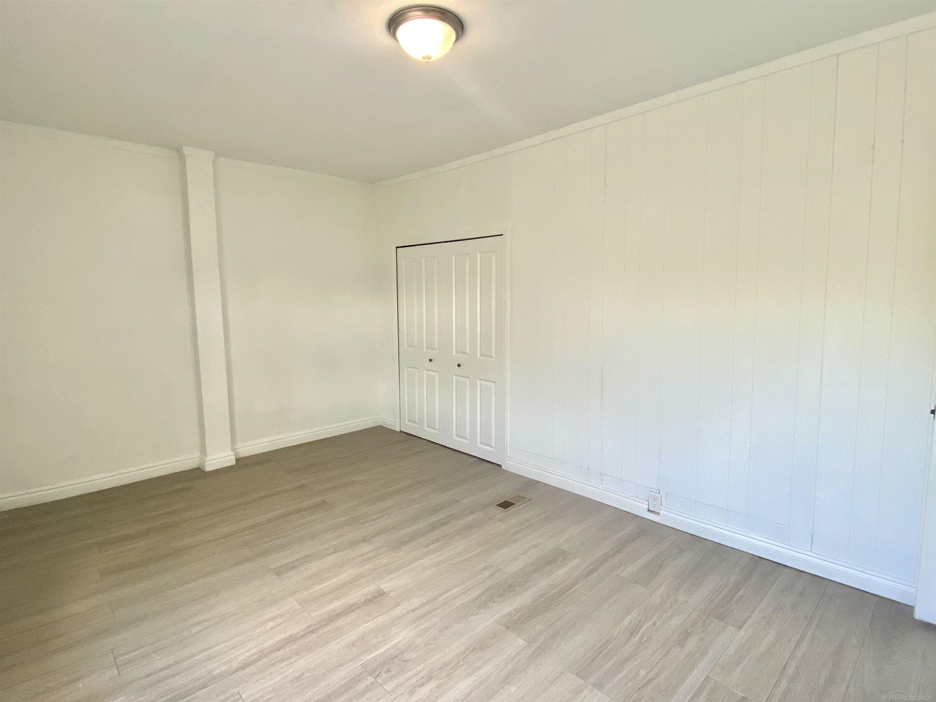 21420 32 Mile Road, MI — Photo 15