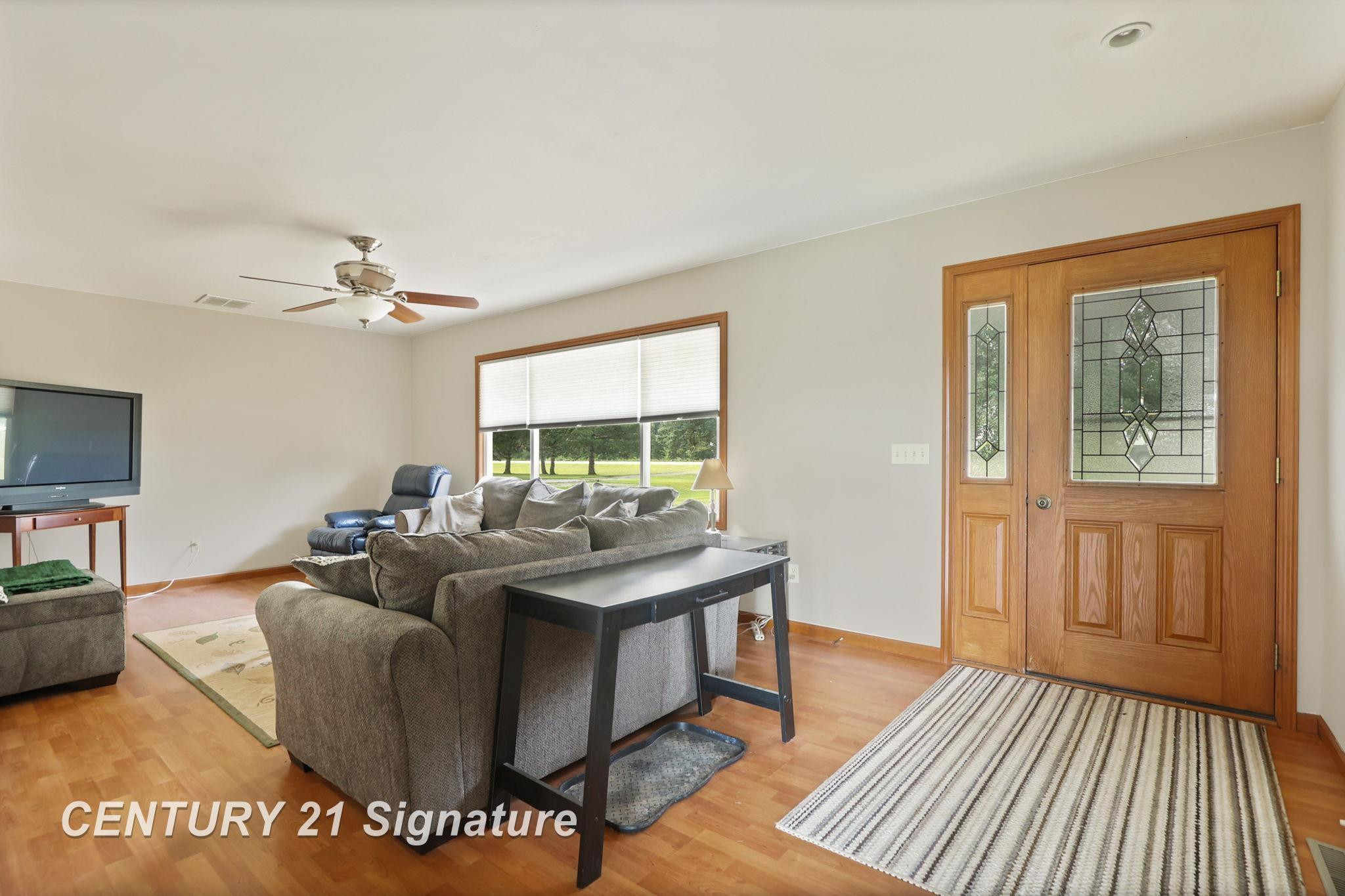12757 Holland Road, Frankenmuth, MI 48734 — Photo 7