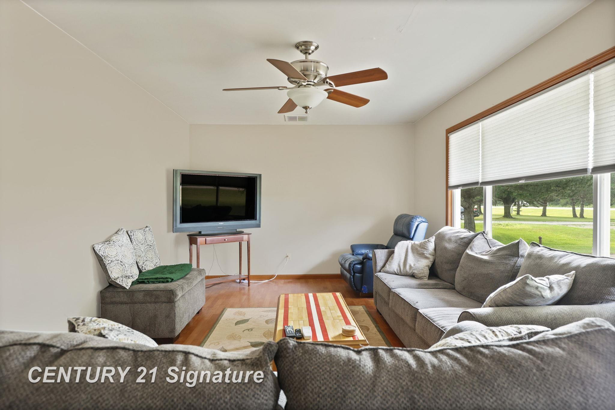 12757 Holland Road, Frankenmuth, MI 48734 — Photo 8