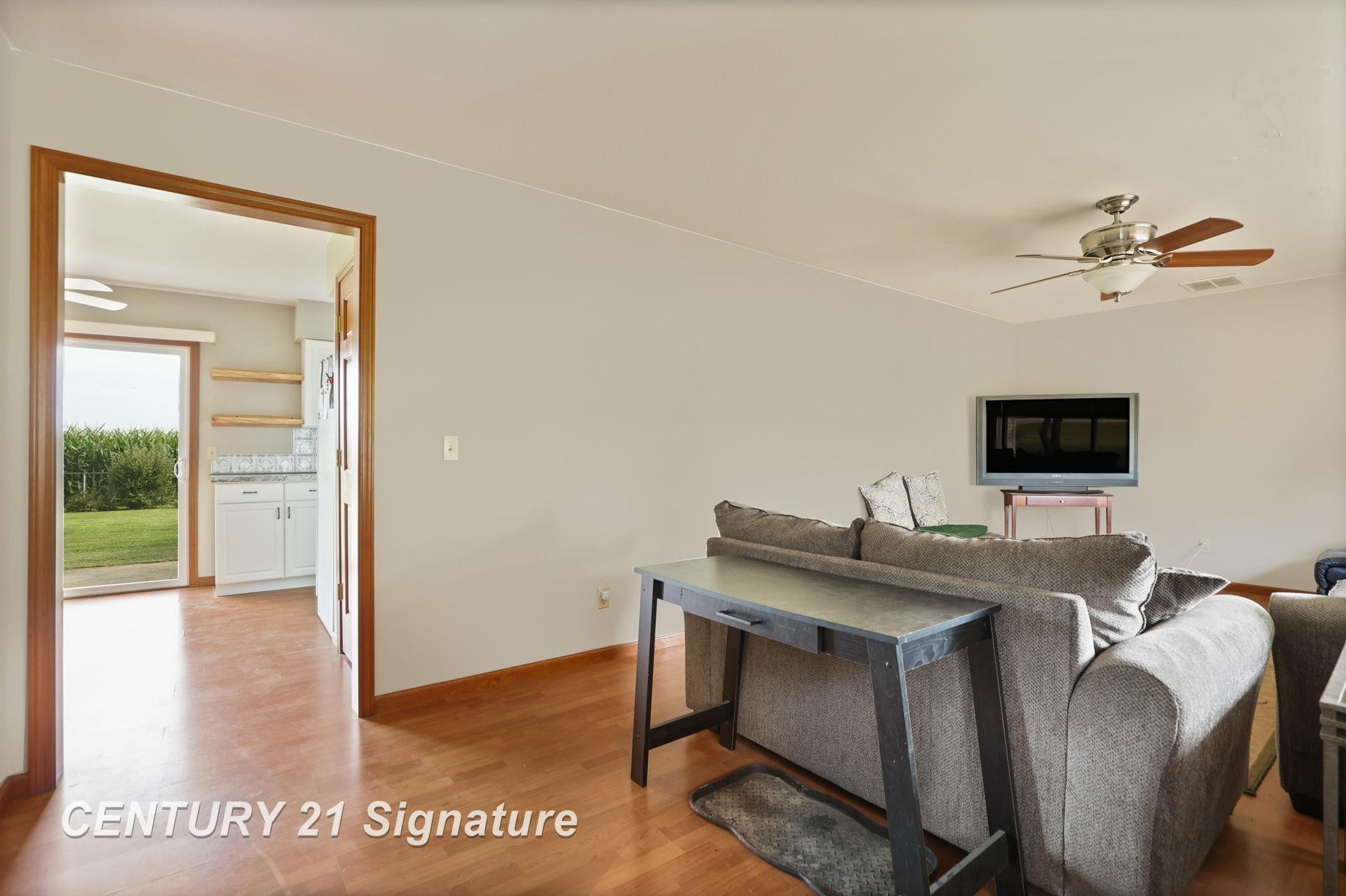12757 Holland Road, Frankenmuth, MI 48734 — Photo 11