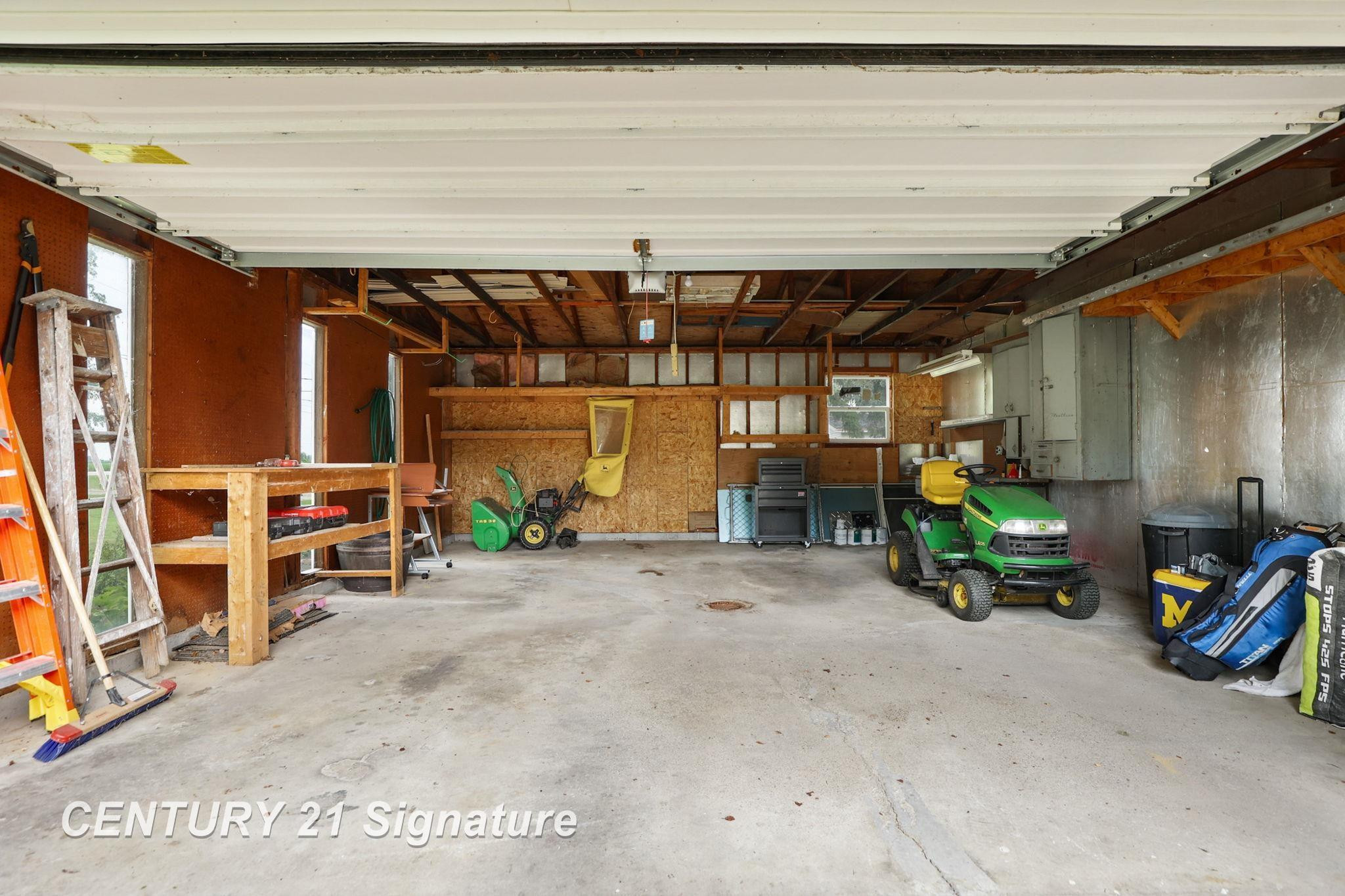 12757 Holland Road, Frankenmuth, MI 48734 — Photo 30