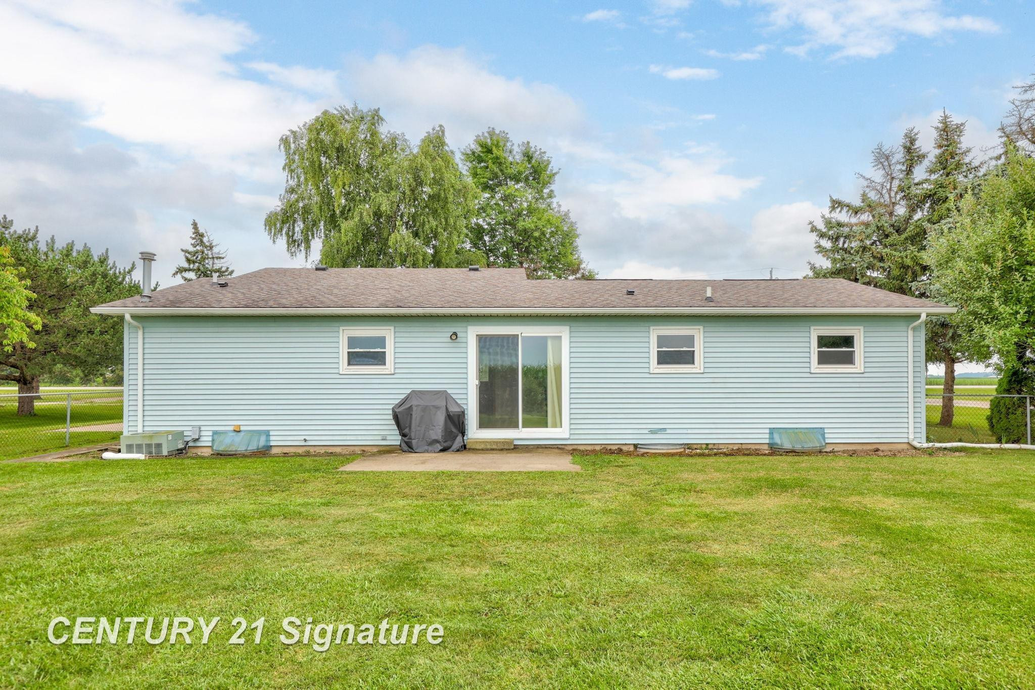12757 Holland Road, Frankenmuth, MI 48734 — Photo 34