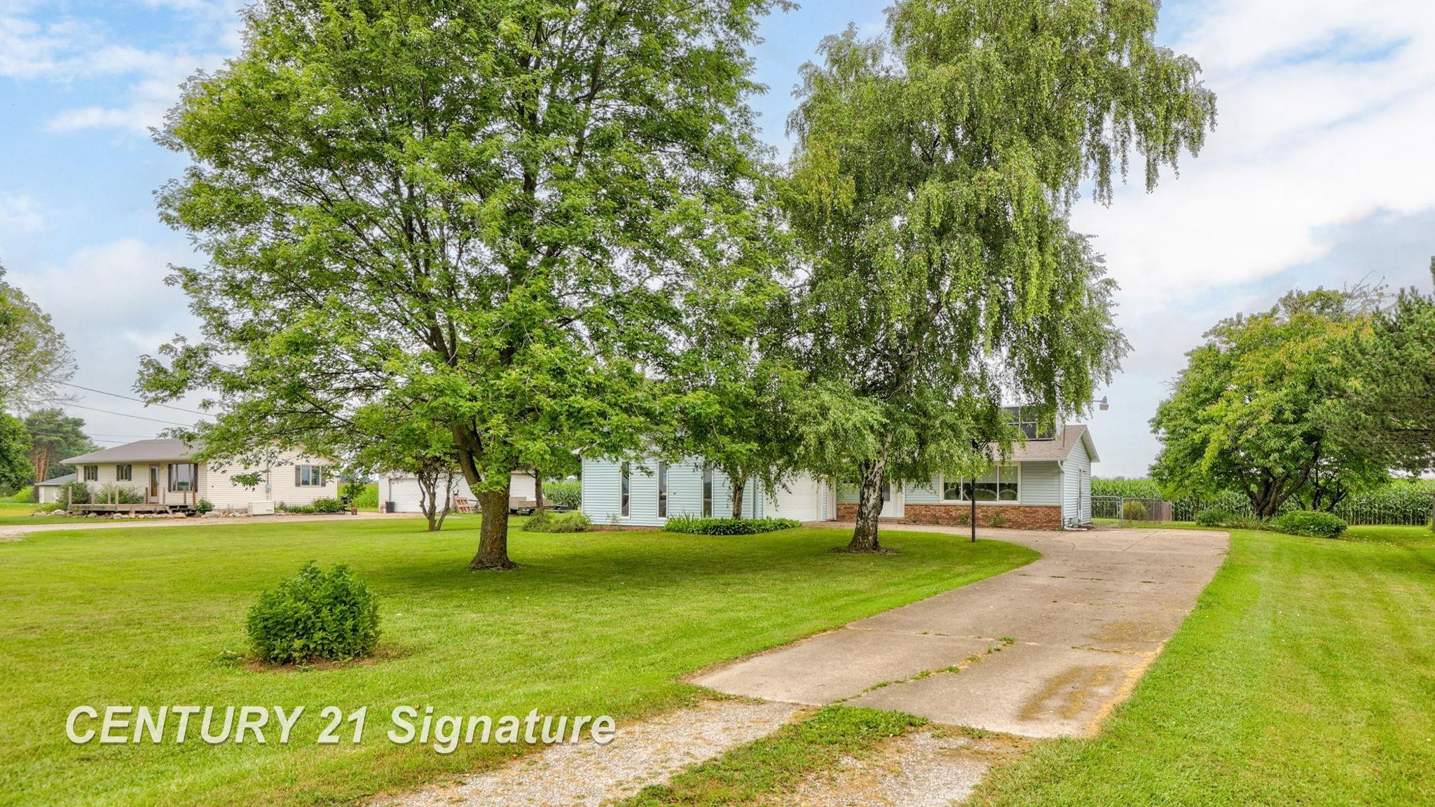 12757 Holland Road, Frankenmuth, MI 48734 — Photo 39