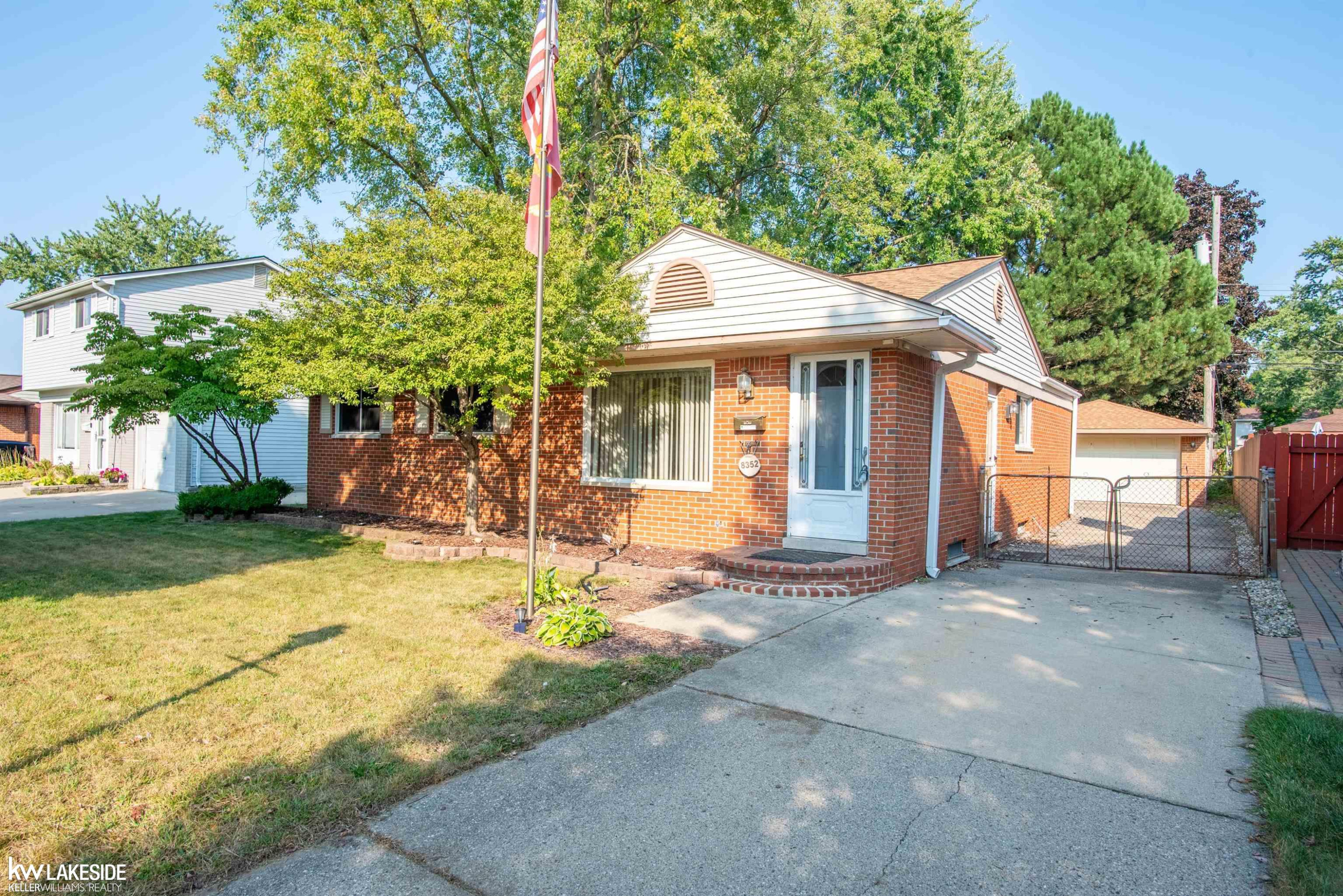 8352 Alton Street, Canton, MI 48187 — Photo 2