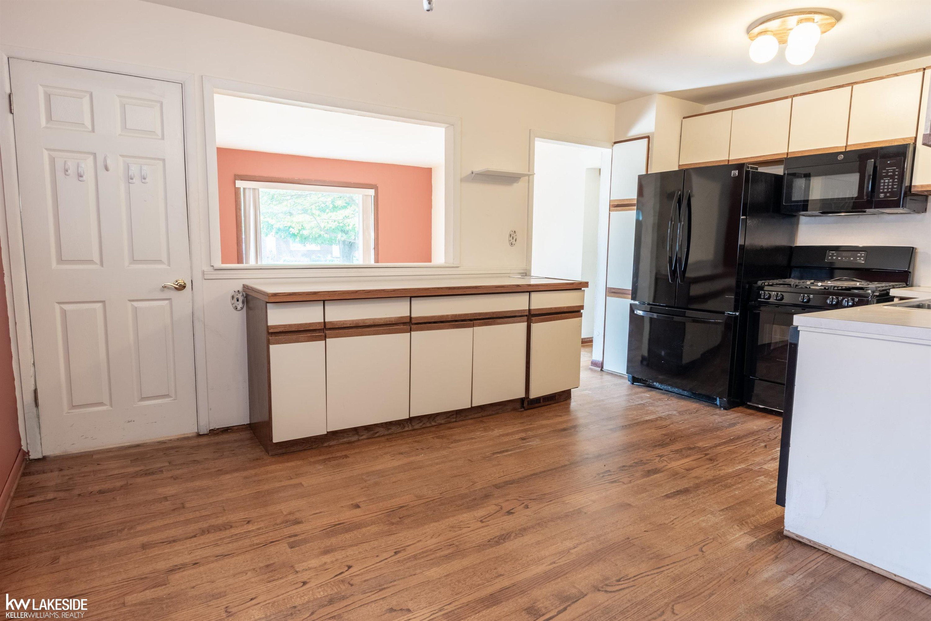 8352 Alton Street, Canton, MI 48187 — Photo 9
