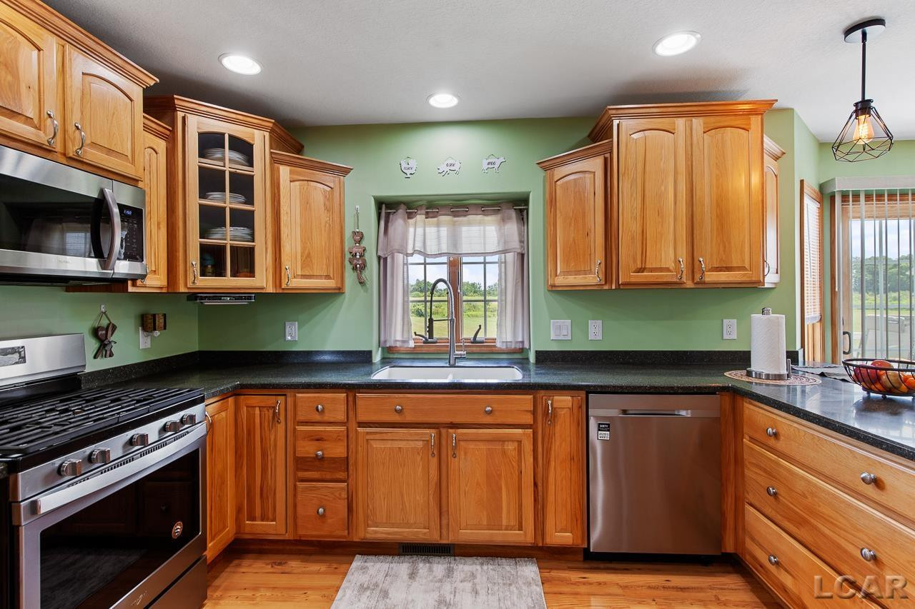 5758 Plank, Adrian, MI 49221 — Photo 12