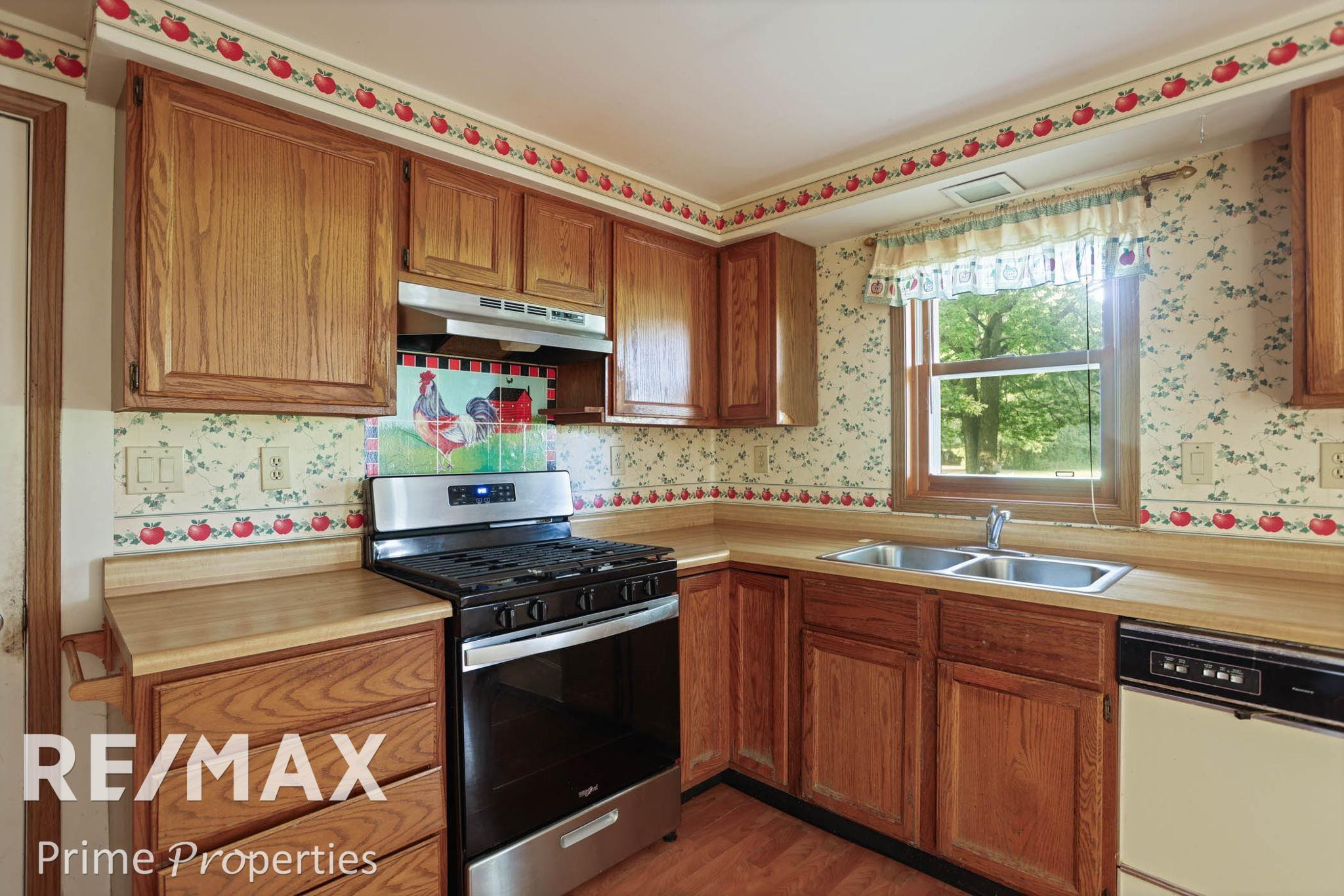 9360 Sheridan, Burt, MI 48417 — Photo 13