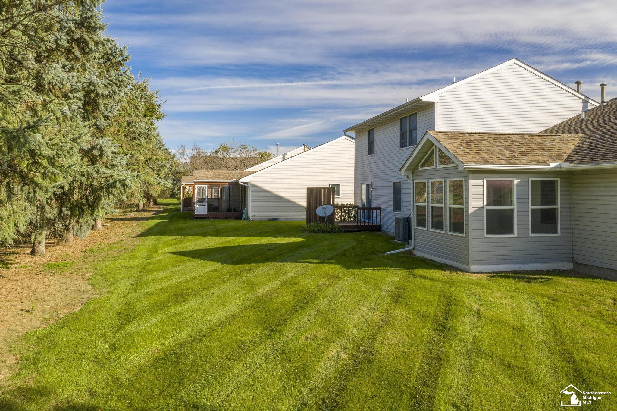474 Stonehaven, Milan, MI 48160 — Photo 3