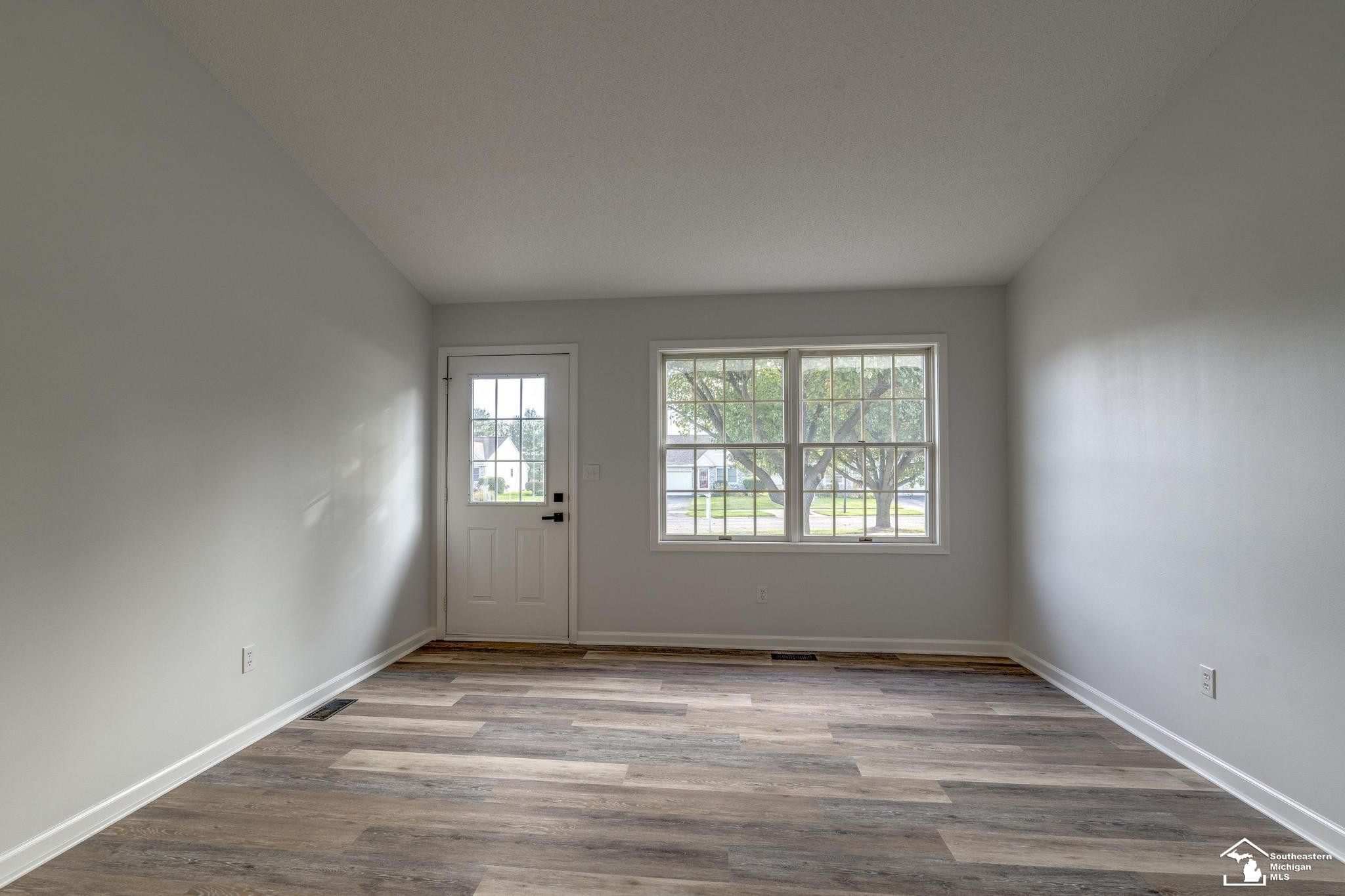 474 Stonehaven, Milan, MI 48160 — Photo 6