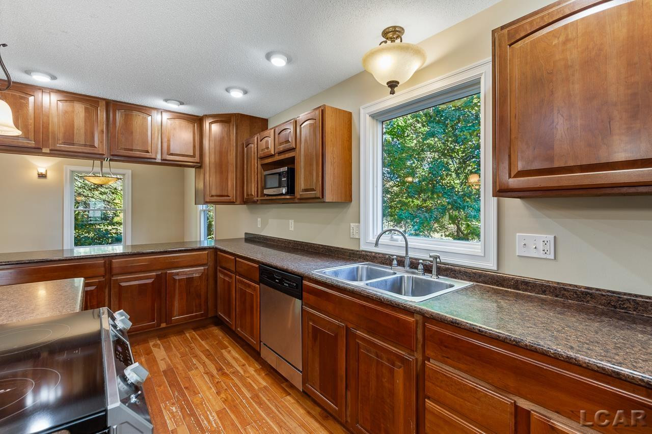 6385 N Hawkins, Manitou Beach, MI 49253 — Photo 17