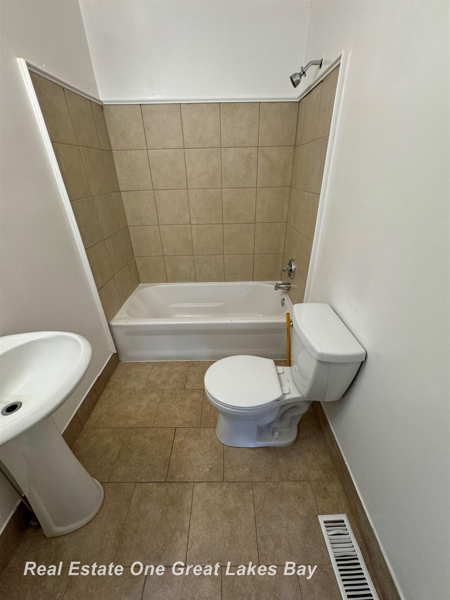6780 Dutch Road, Saginaw, MI 48609 — Photo 12