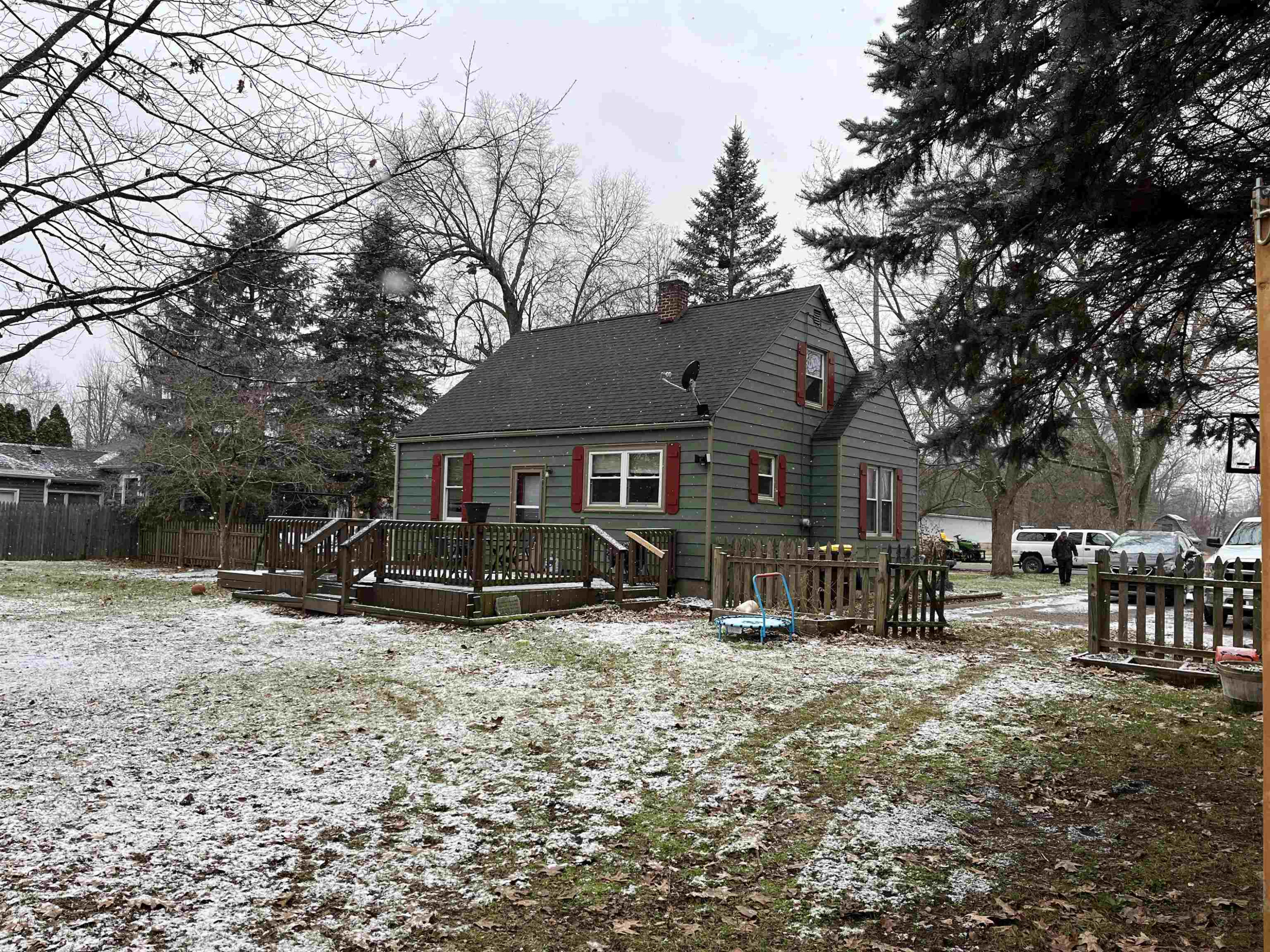 805 S Line, Chesaning, MI 48616 — Photo 22