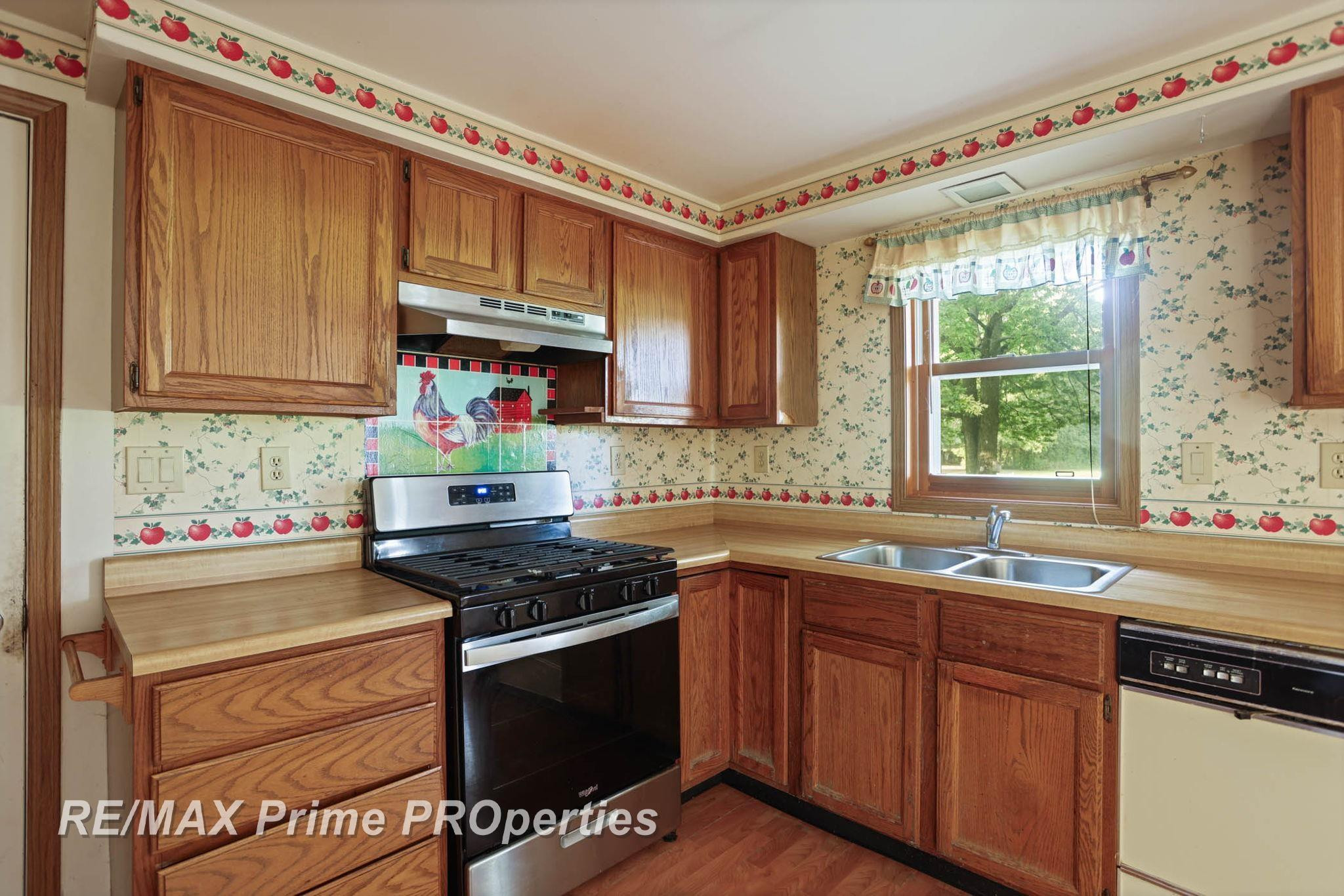 9360 Sheridan Road, Burt, MI 48417 — Photo 13
