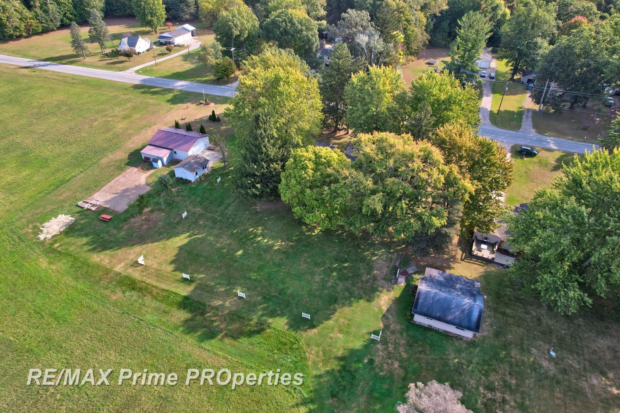 9360 Sheridan Road, Burt, MI 48417 — Photo 40