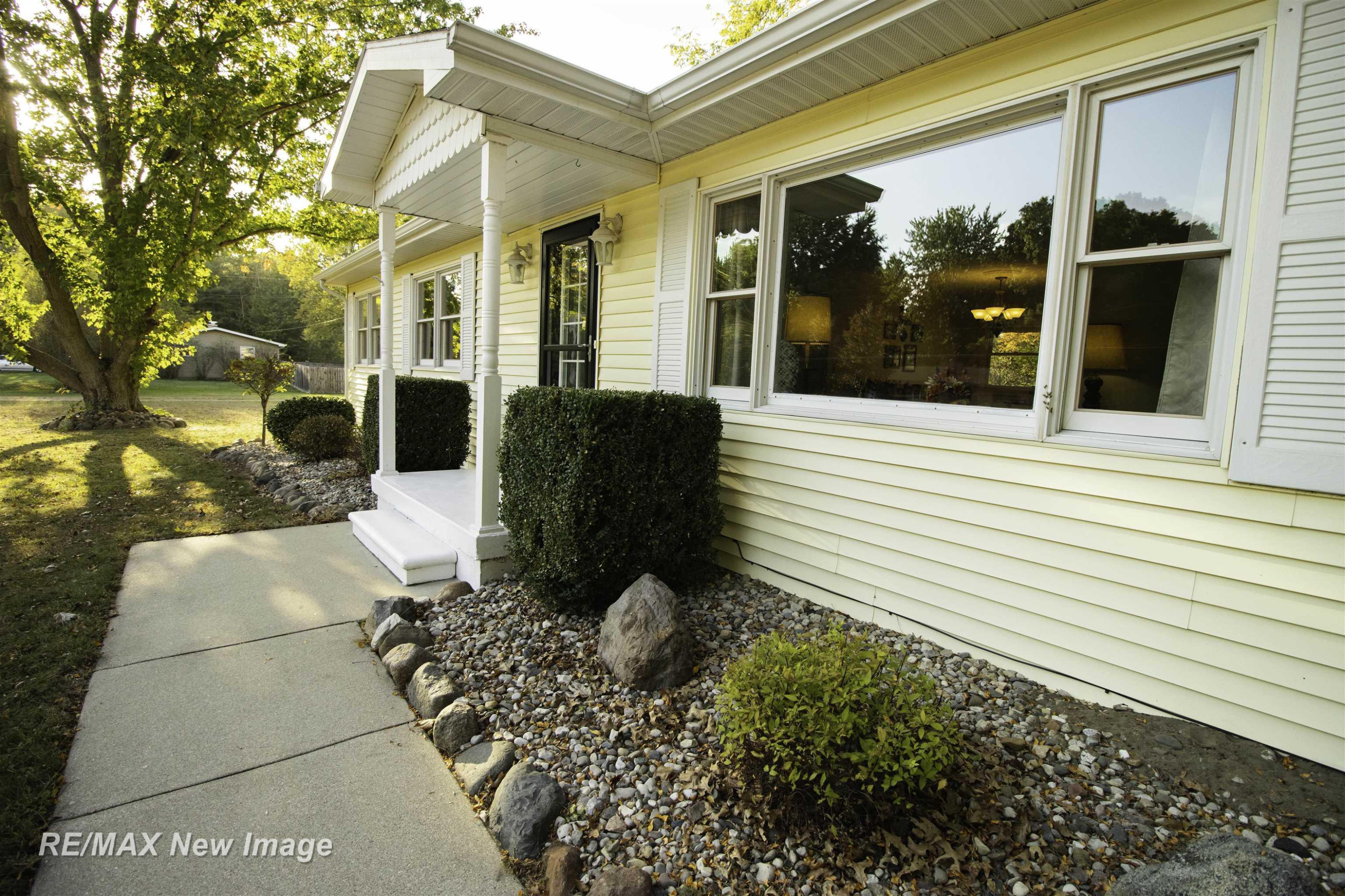 12016 Oakridge Lane, Saint Charles, MI 48655 — Photo 4