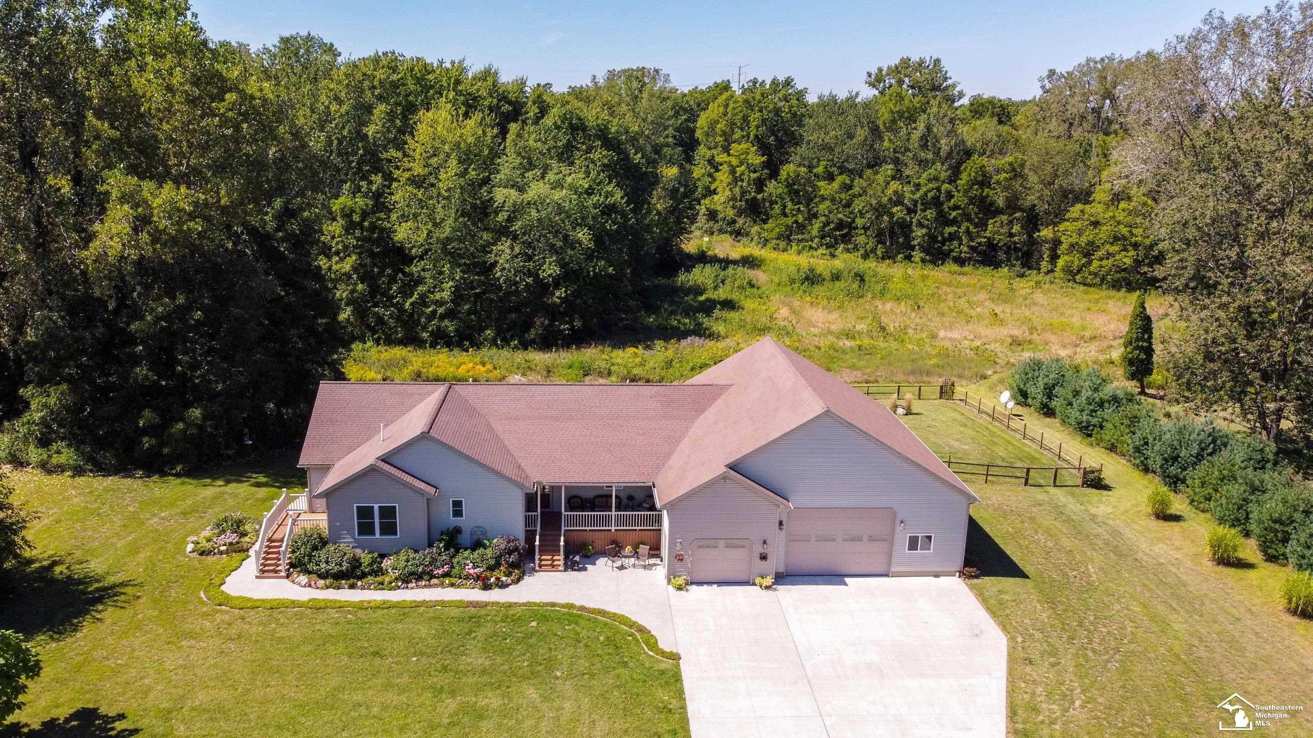 9659 TOWNSEND, Maybee, MI — front exterior