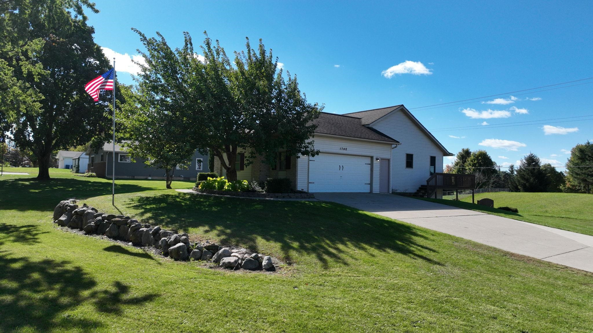 1740 Lynch, MI 48744 — Photo 40