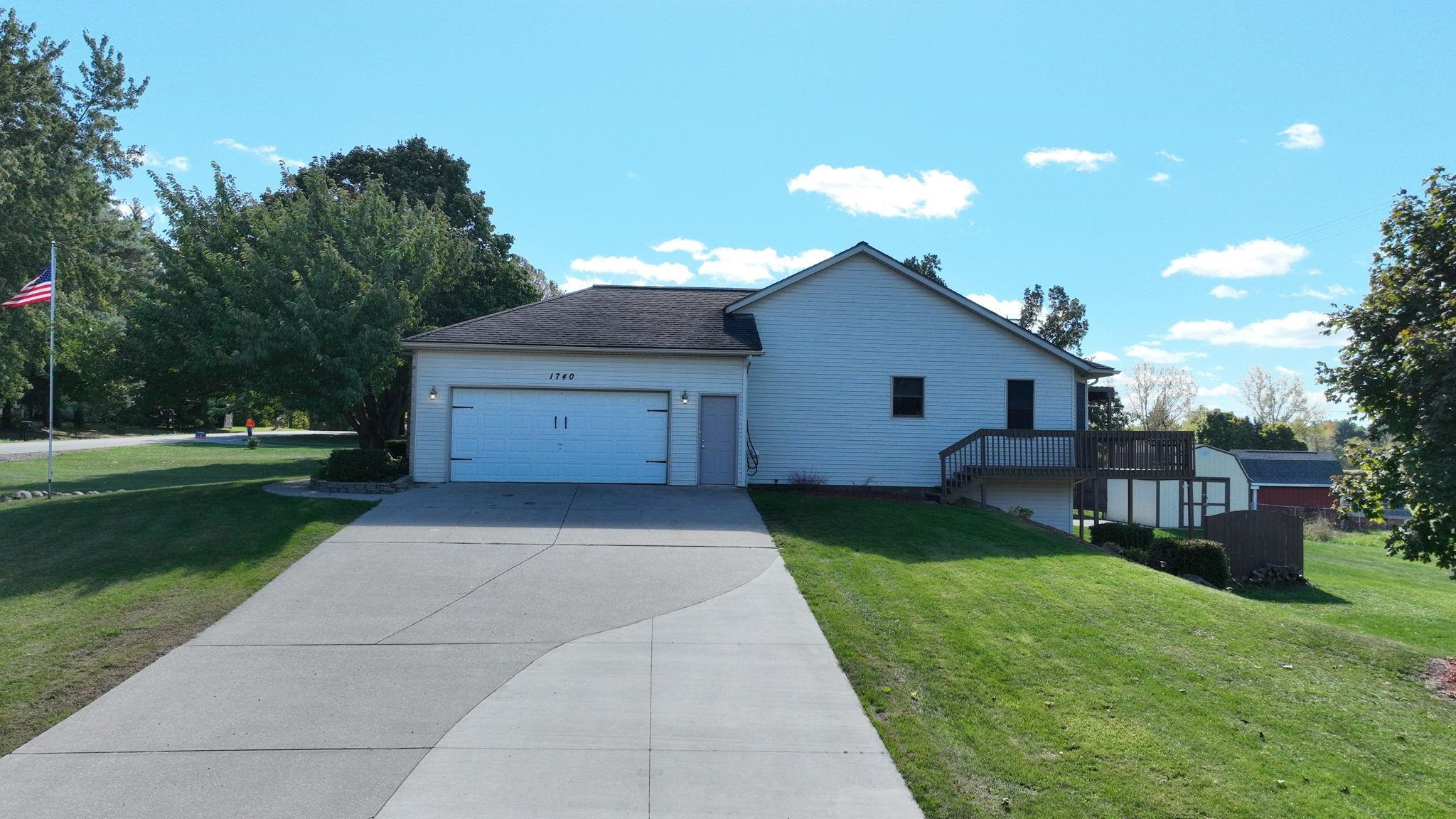 1740 Lynch, MI 48744 — Photo 41