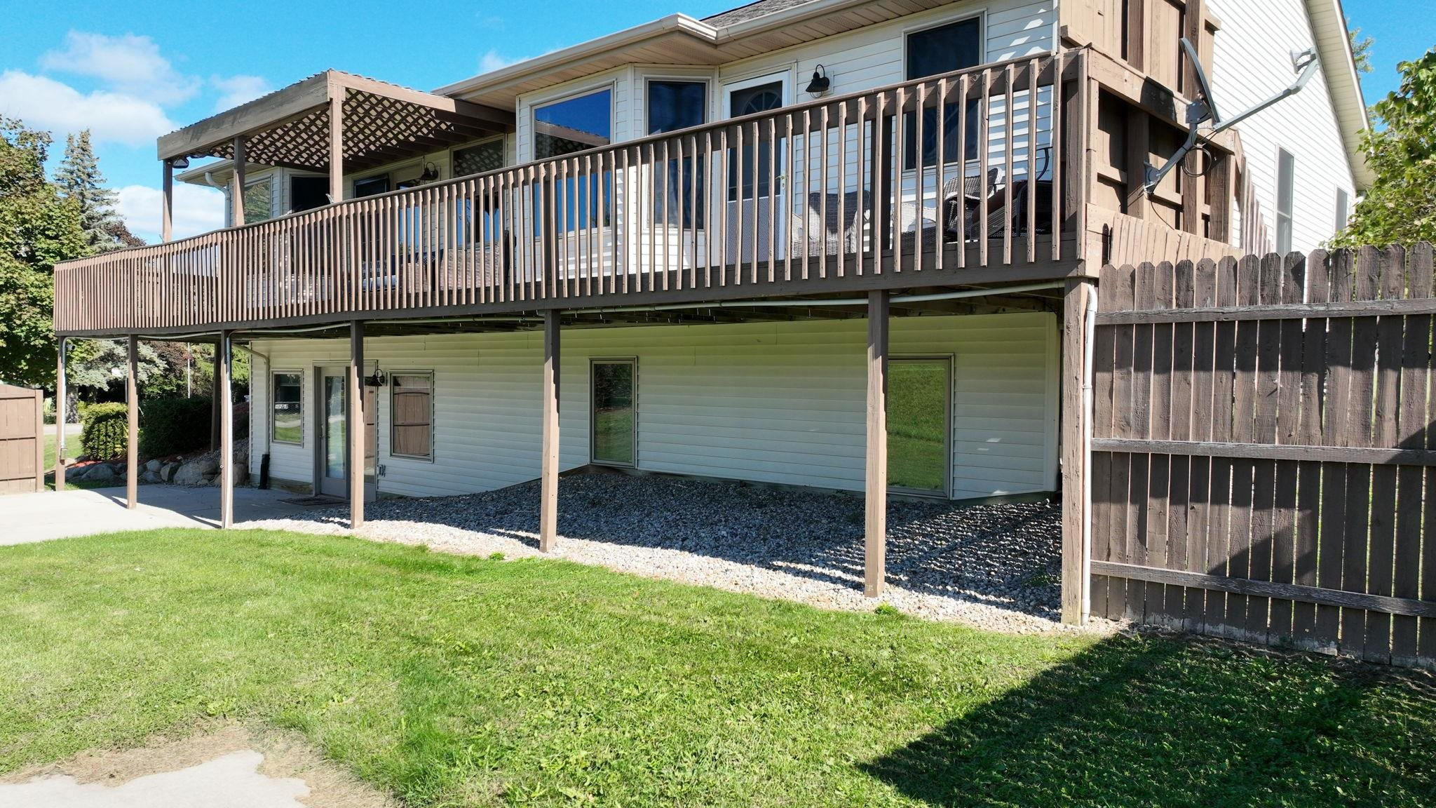 1740 Lynch, MI 48744 — Photo 48