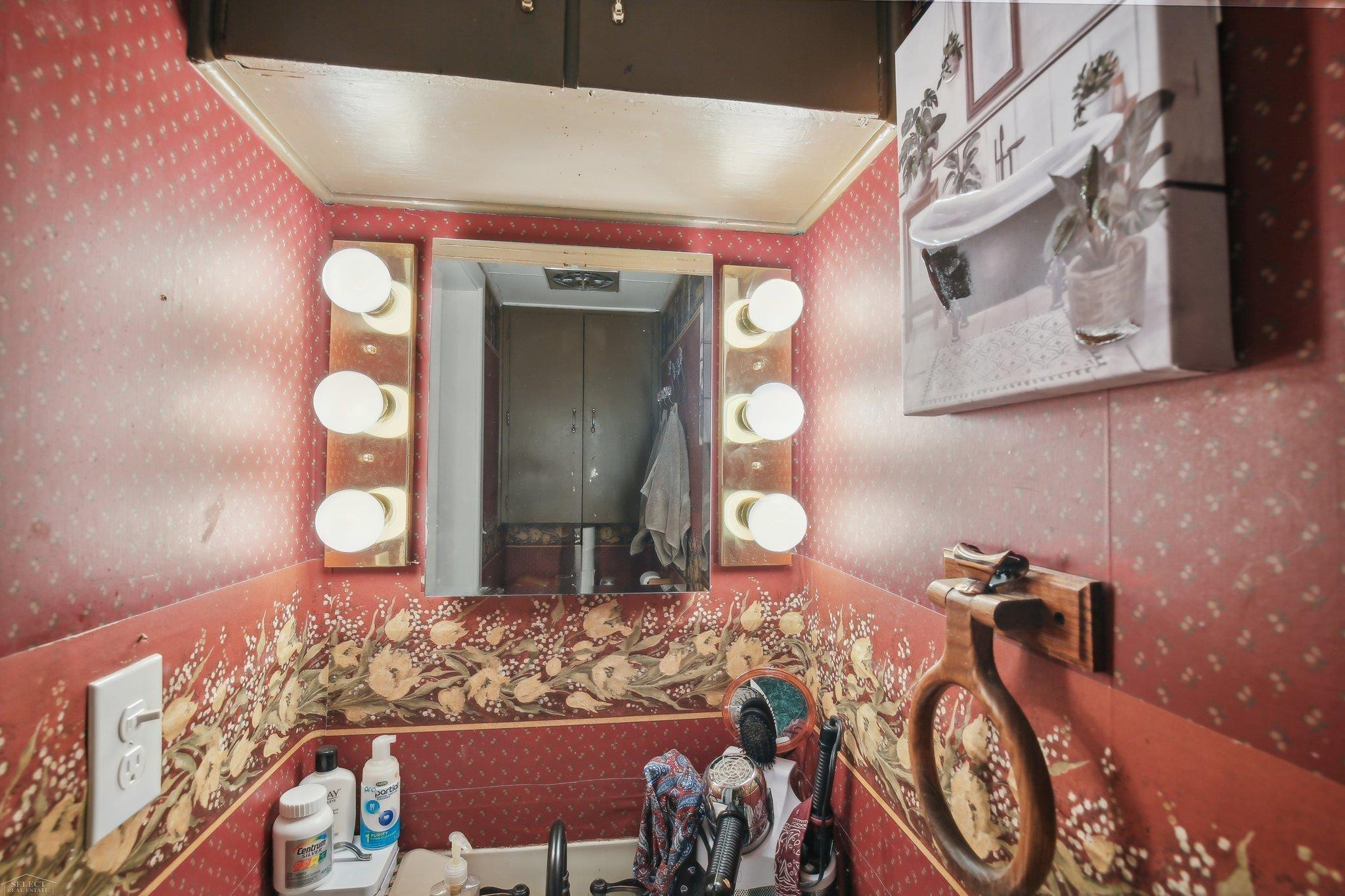 61025 Romeo Plank Road, MI — Photo 23