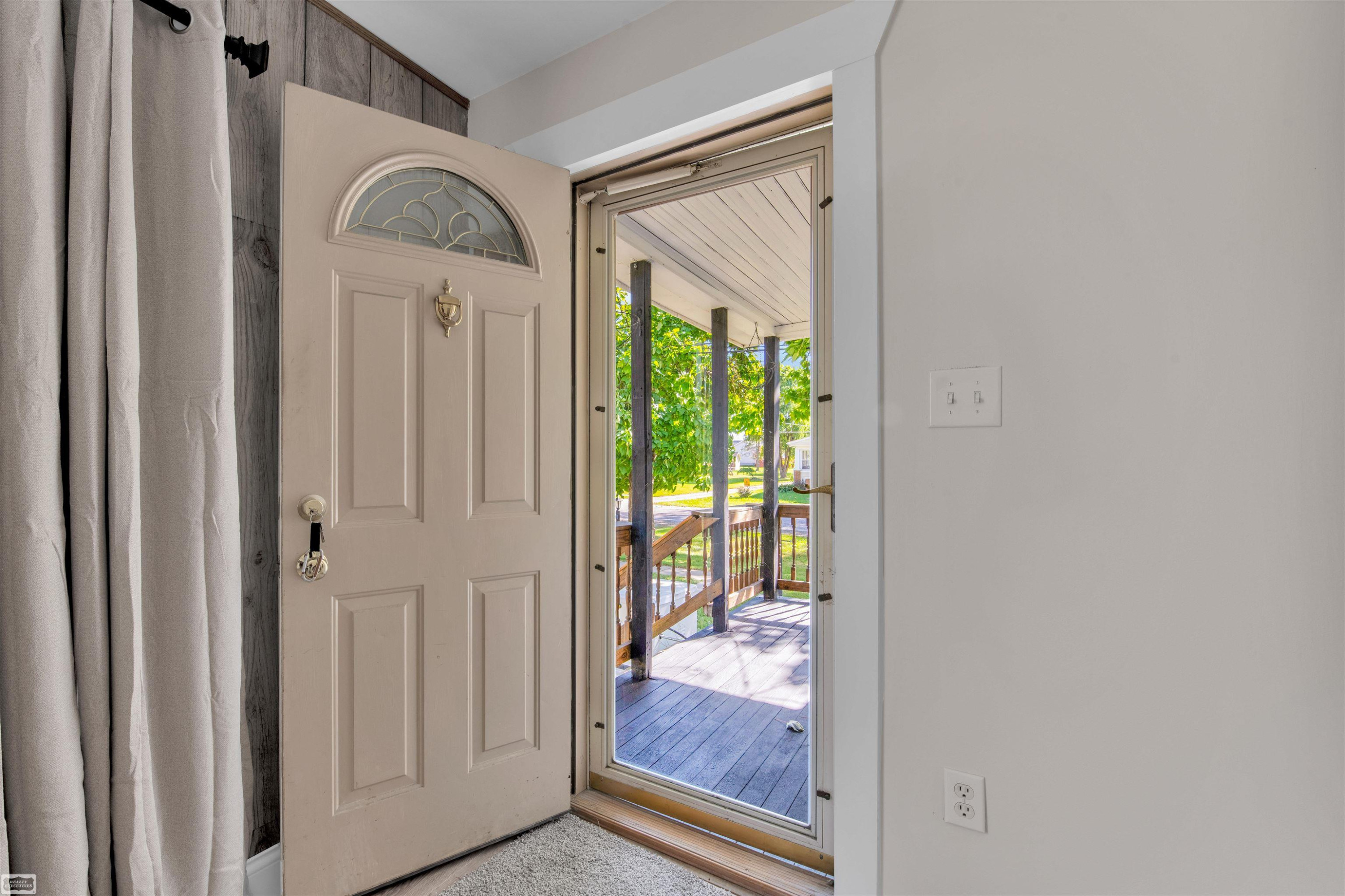 307 W Mill Street, Capac, MI 48014 — Photo 4