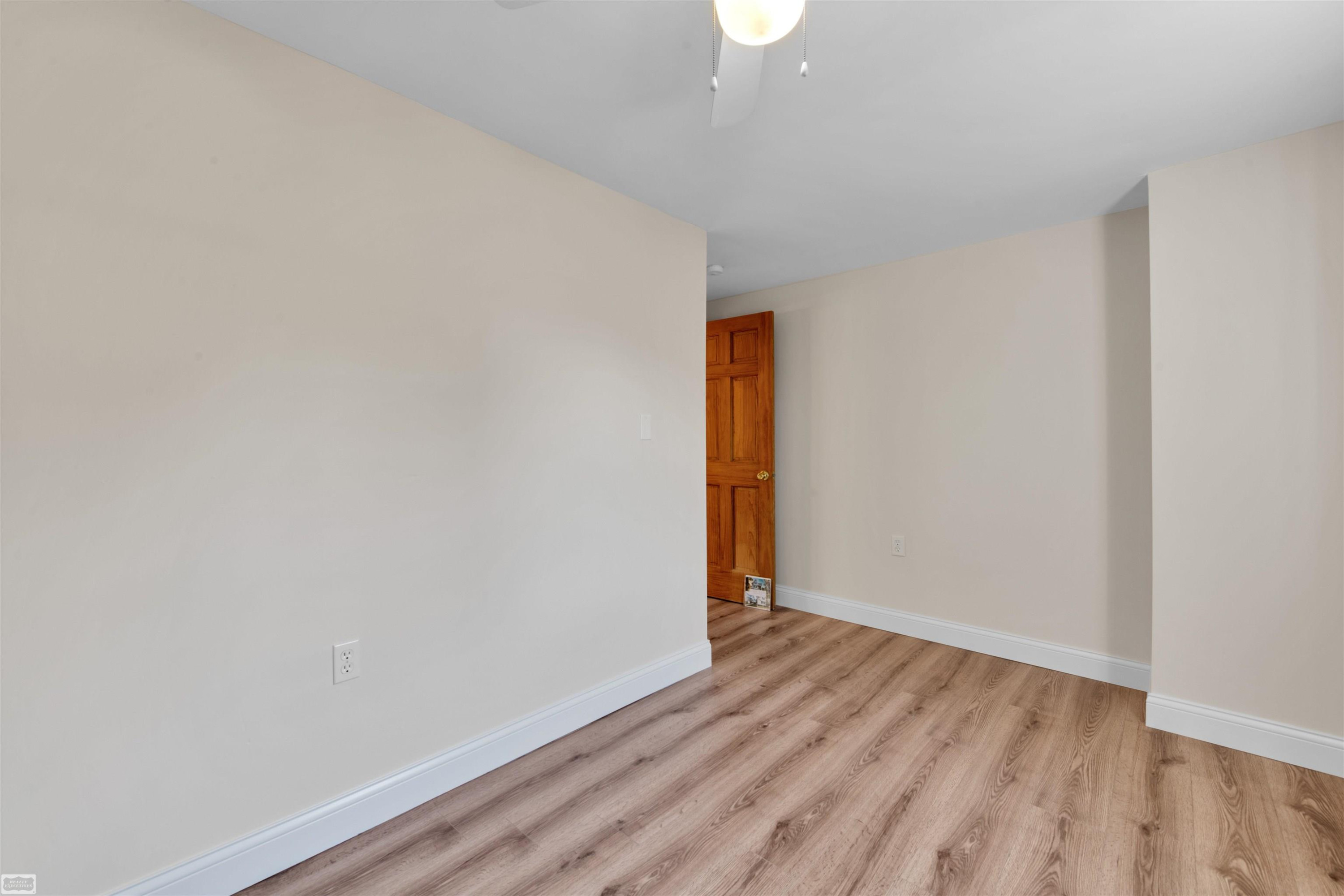 307 W Mill Street, Capac, MI 48014 — Photo 10