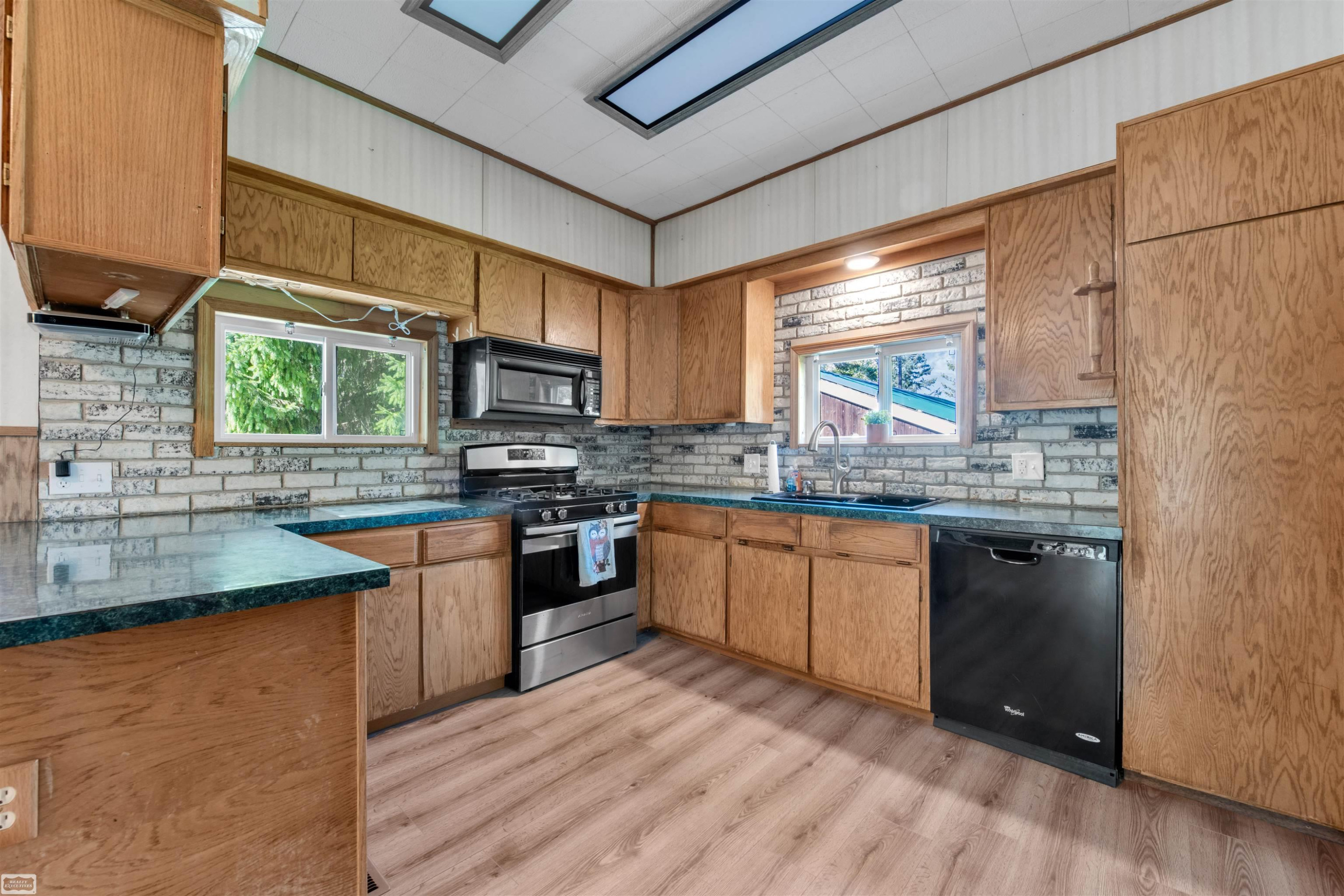 307 W Mill Street, Capac, MI 48014 — Photo 14