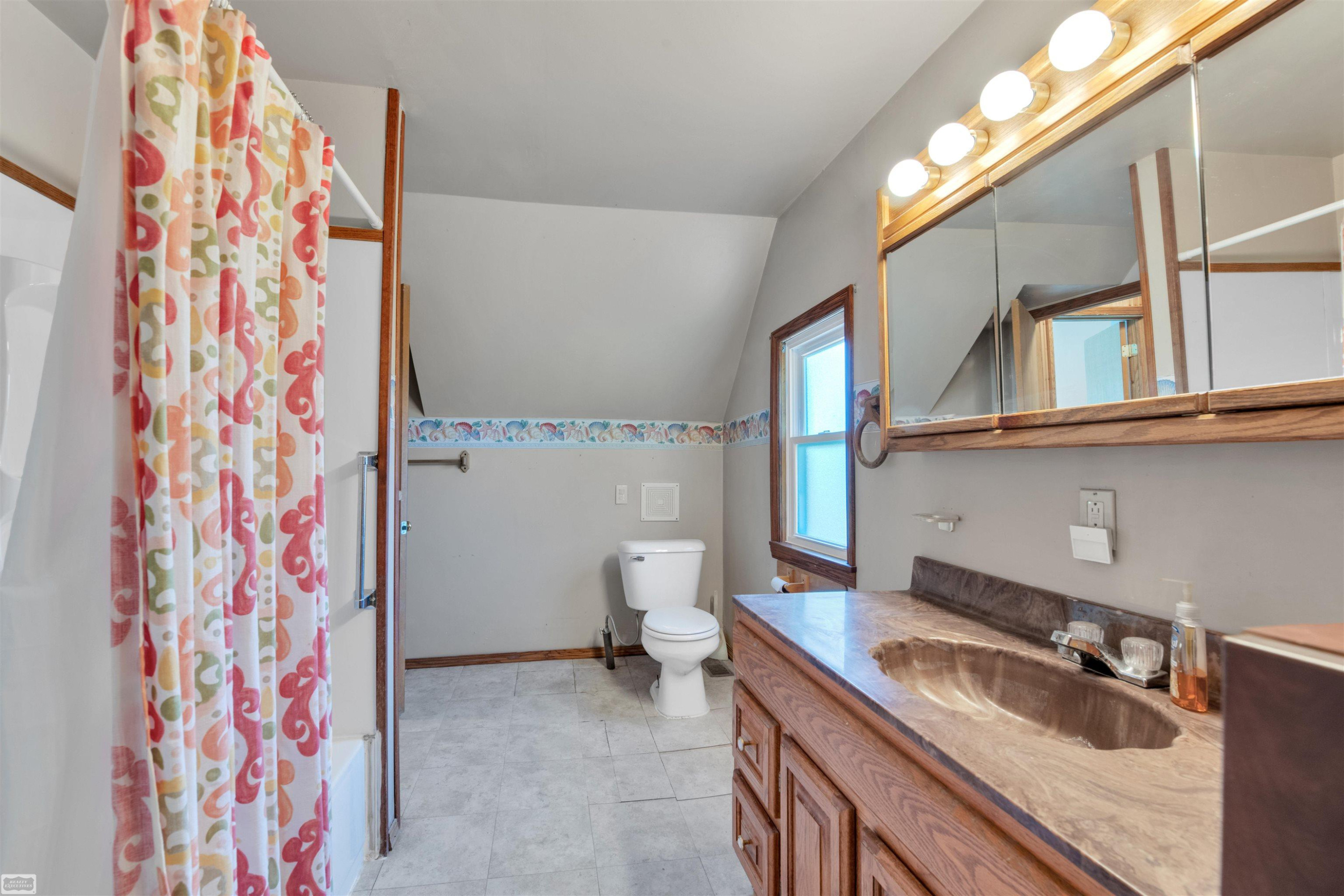 307 W Mill Street, Capac, MI 48014 — Photo 18