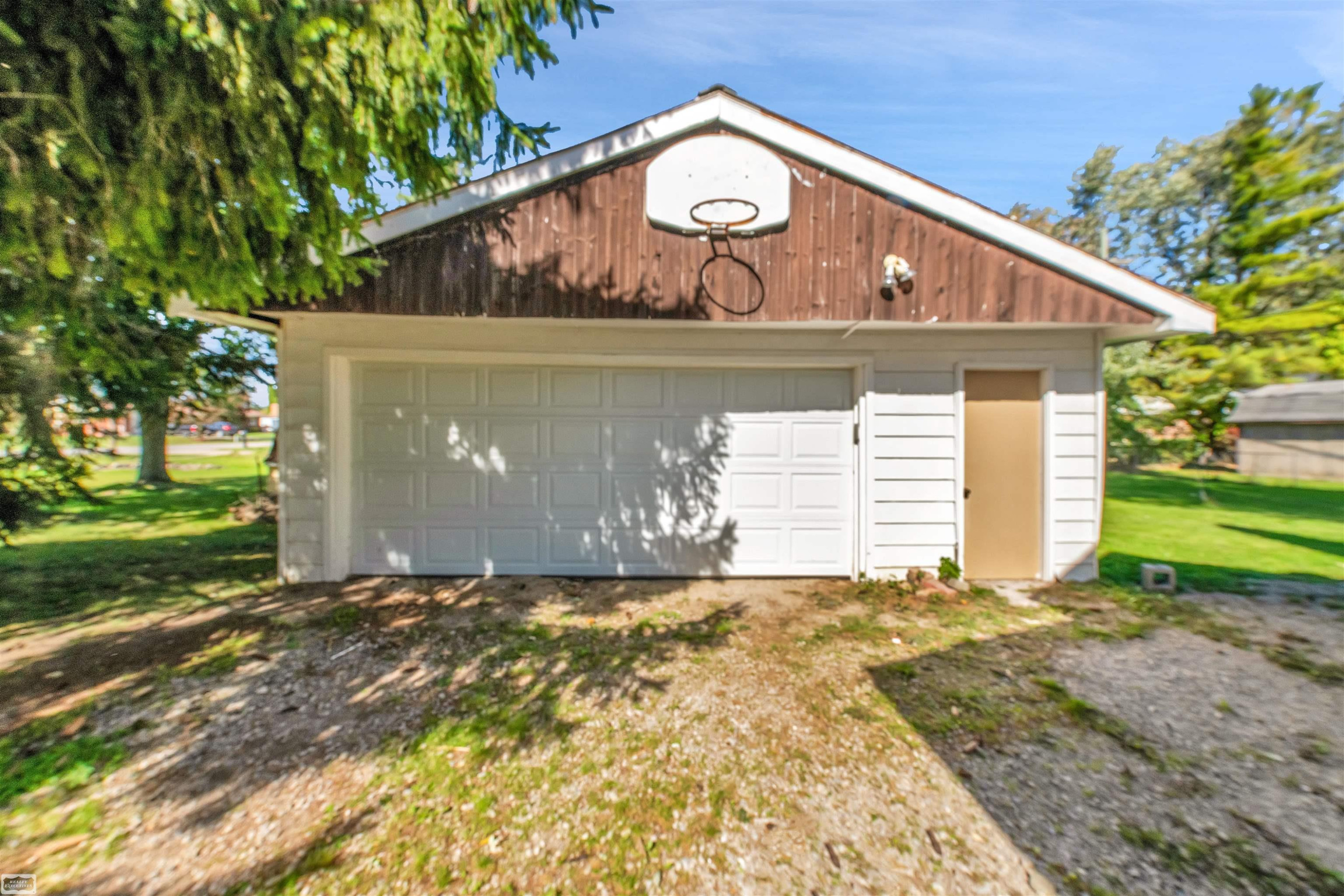 307 W Mill Street, Capac, MI 48014 — Photo 40