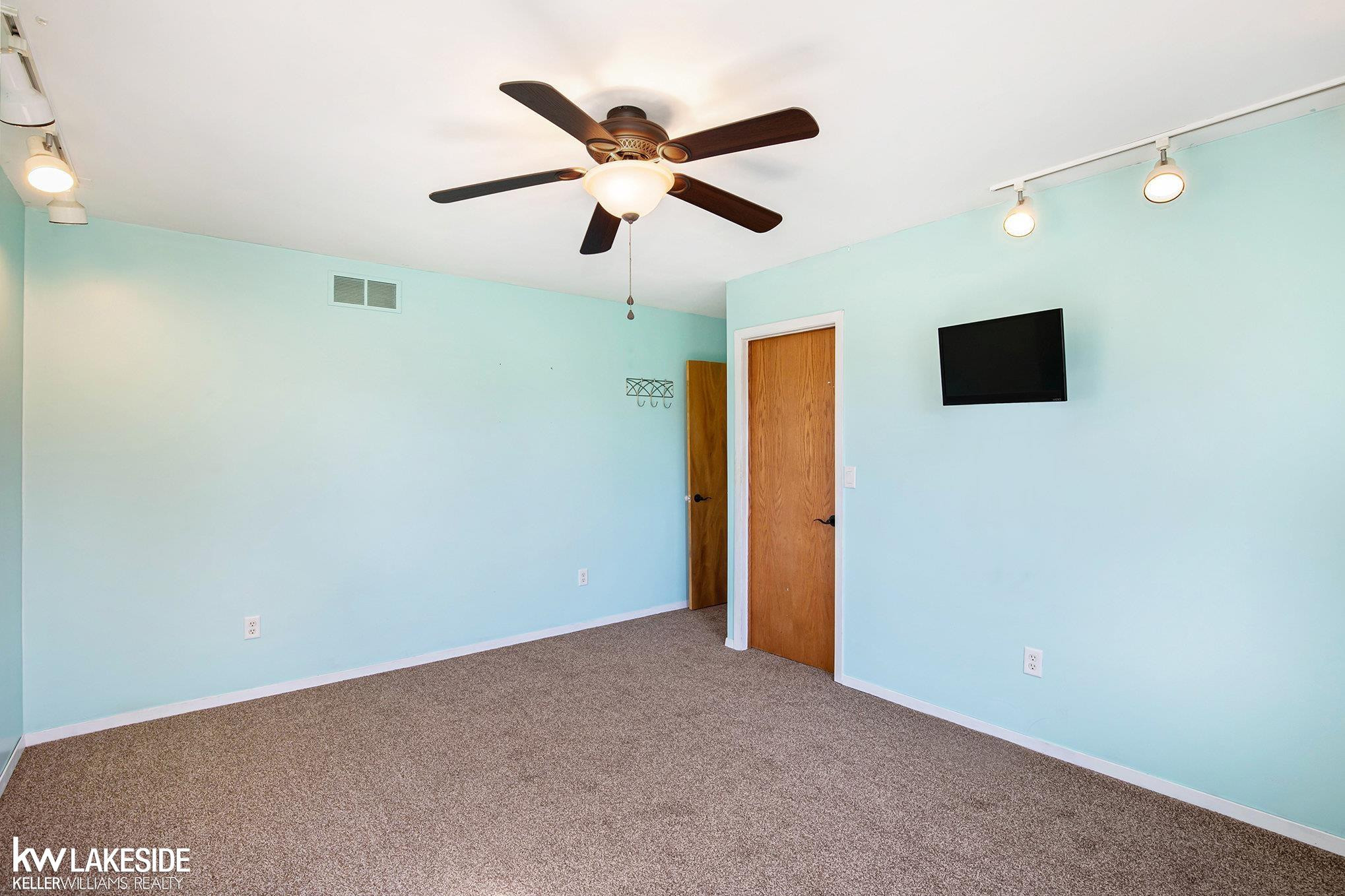 9230 Smiths Creek Road, Wales, MI — Photo 15
