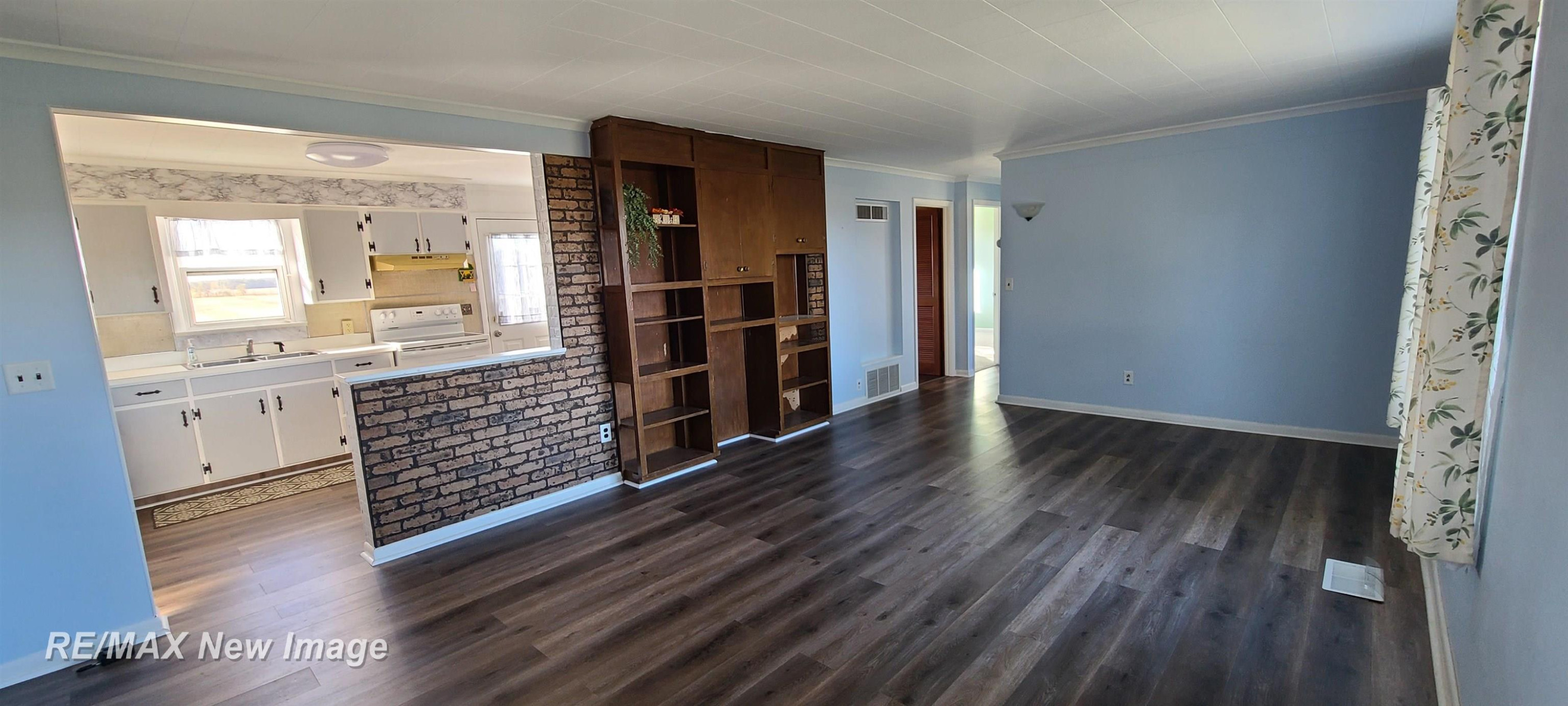 8571 W Birch Run Road, Saint Charles, MI 48655 — Photo 7