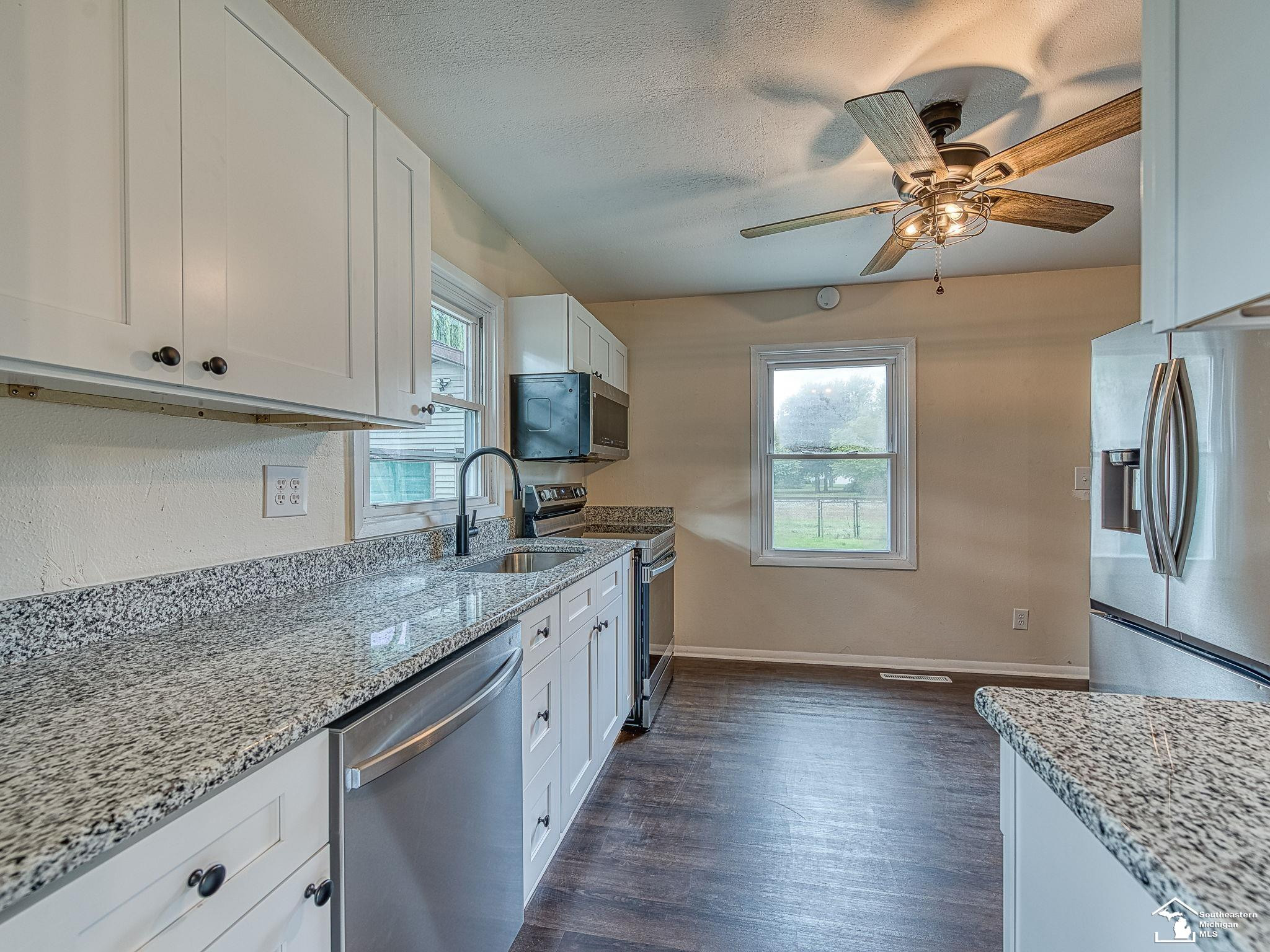 514 Worth, Blissfield, MI 49228 — Photo 5
