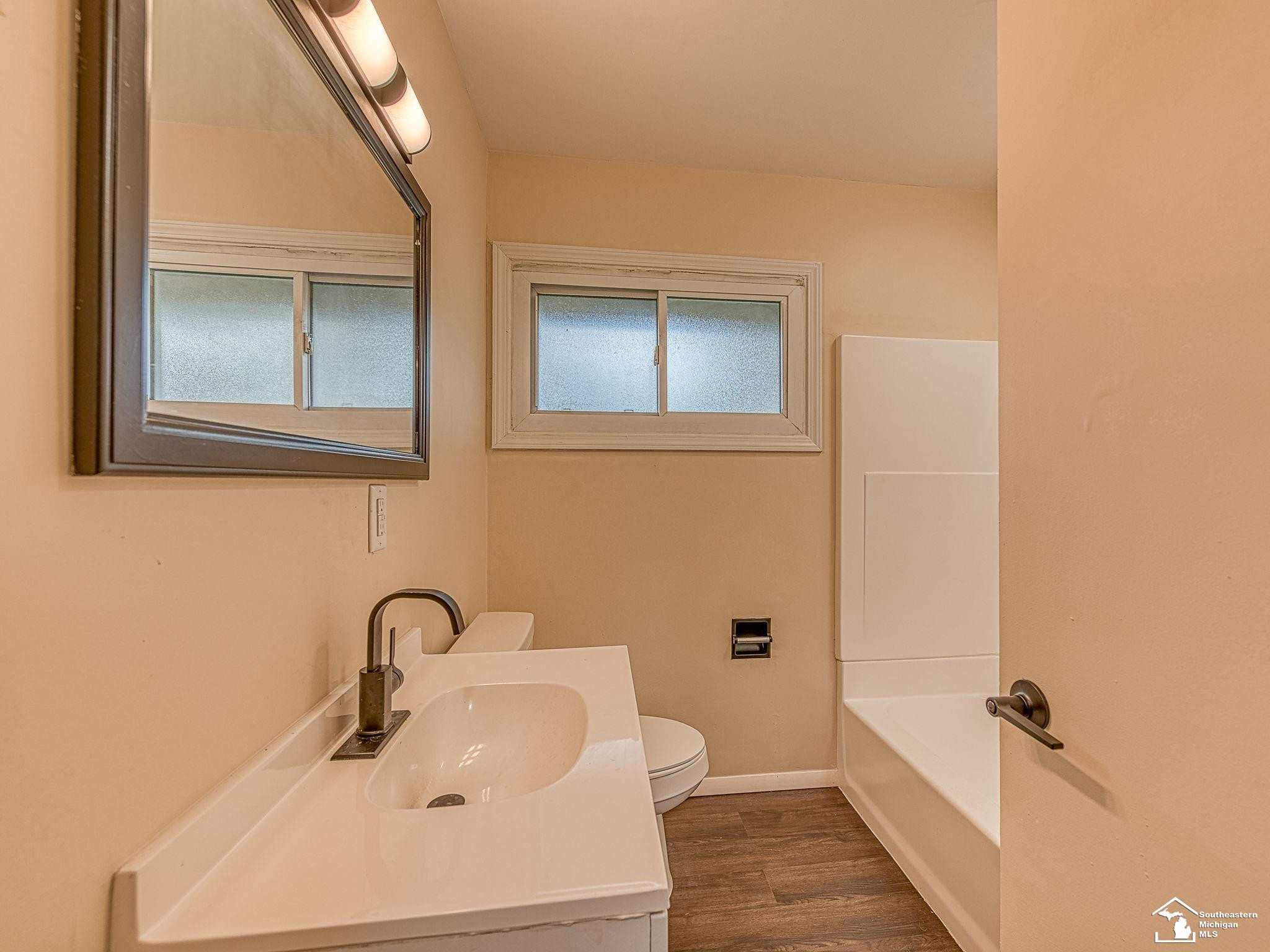 514 Worth, Blissfield, MI 49228 — Photo 11