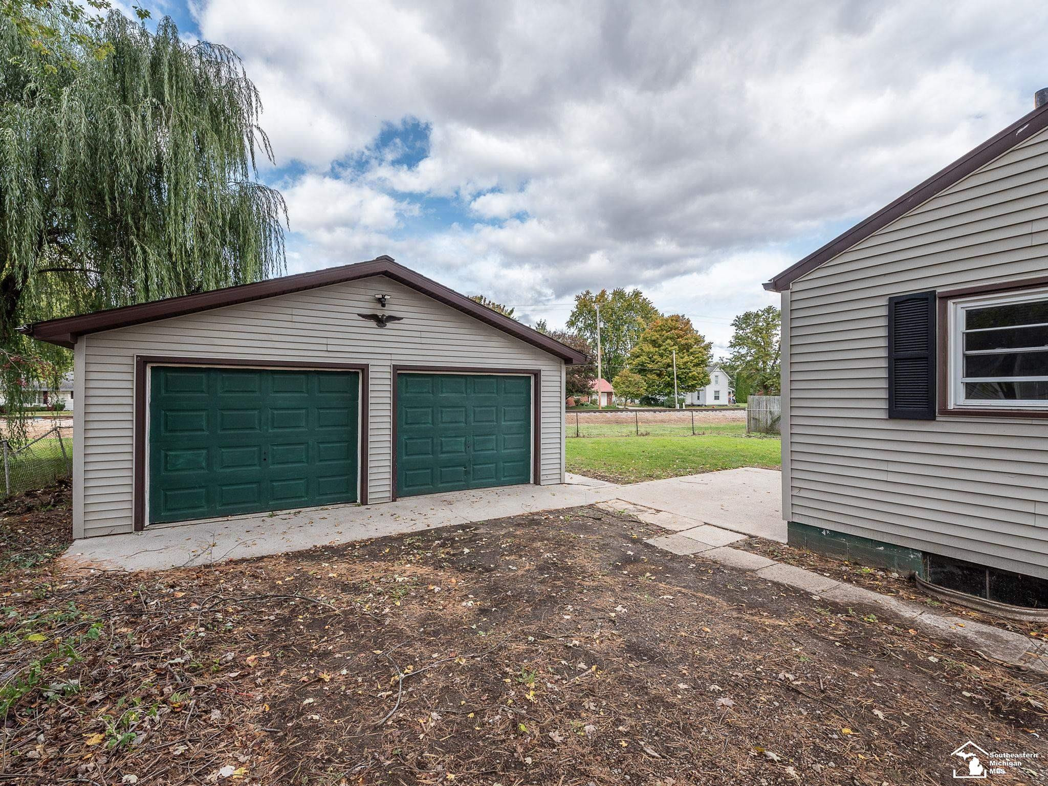 514 Worth, Blissfield, MI 49228 — Photo 21