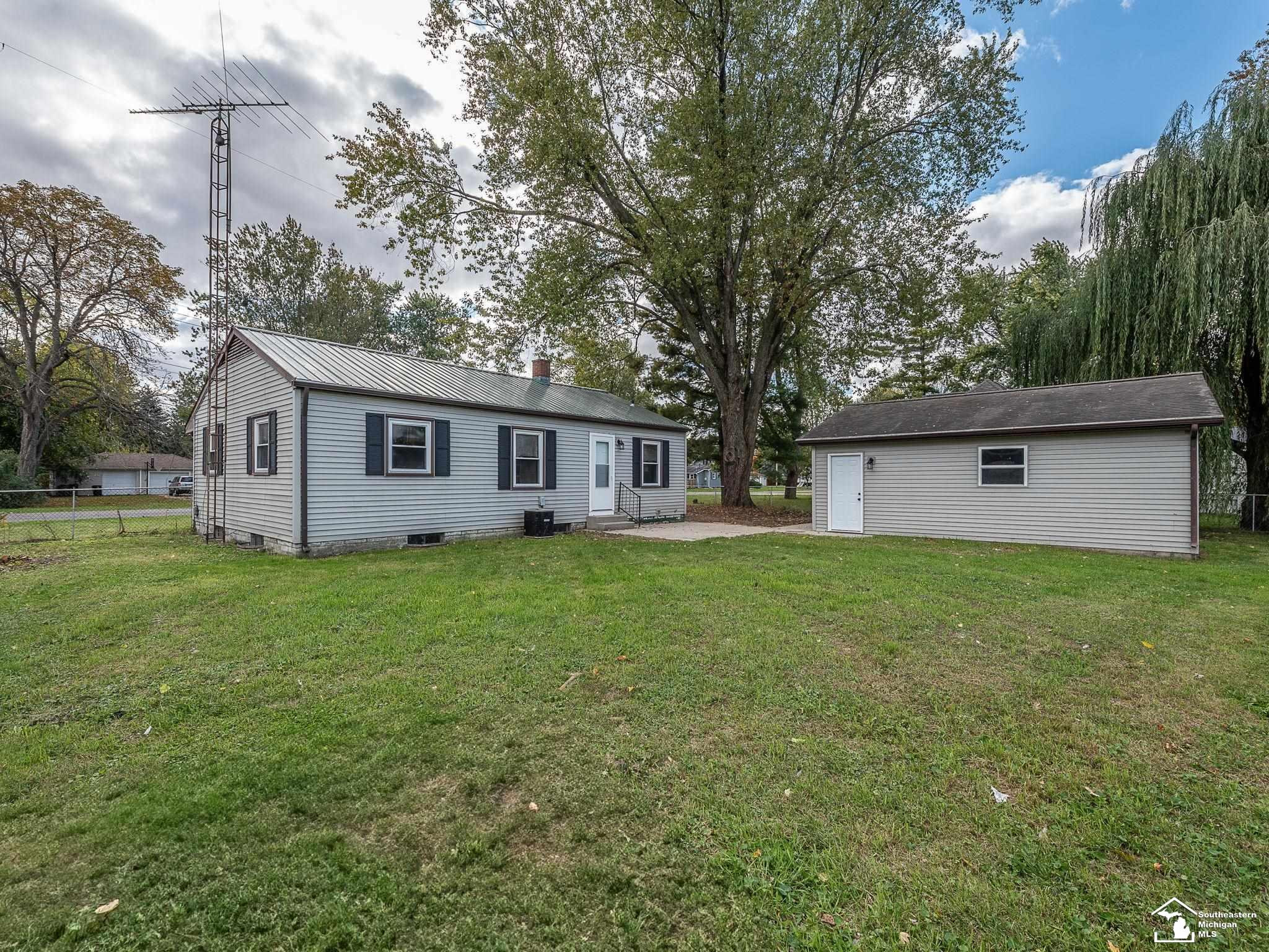 514 Worth, Blissfield, MI 49228 — Photo 24